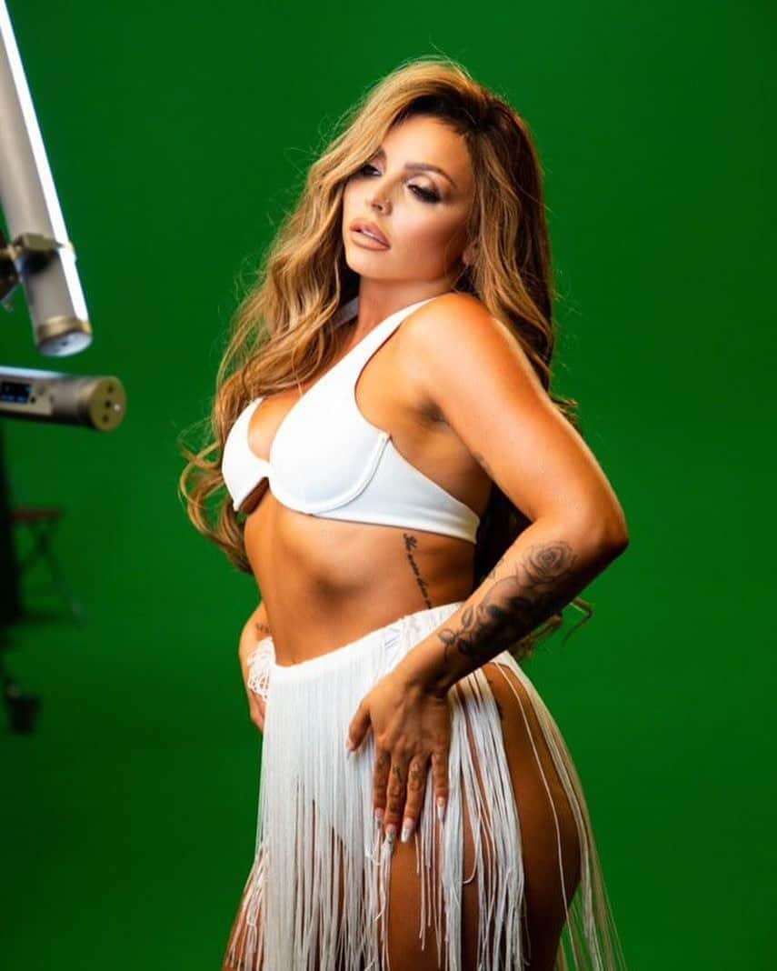 リトル・ミックスさんのインスタグラム写真 - (リトル・ミックスInstagram)「Green screen realness 💚」9月7日 4時53分 - littlemix