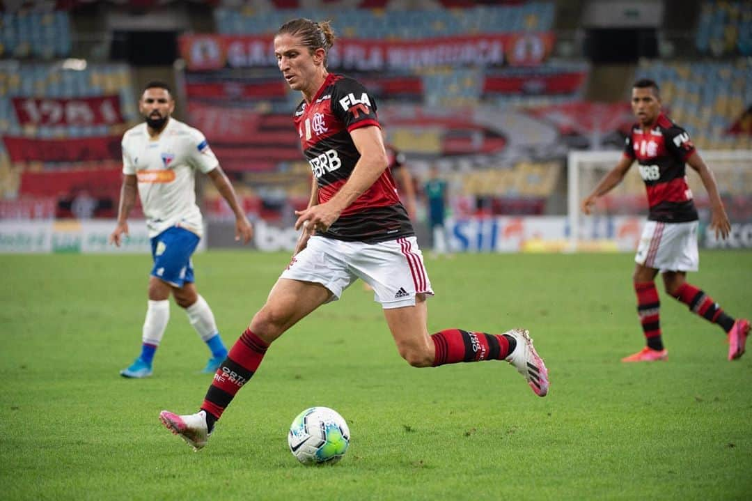 フィリペ・ルイスさんのインスタグラム写真 - (フィリペ・ルイスInstagram)「❤️🖤 Ó MEU MENGO ❤️🖤  📸 @alexandrevidalfotografo」9月7日 5時01分 - filipeluis