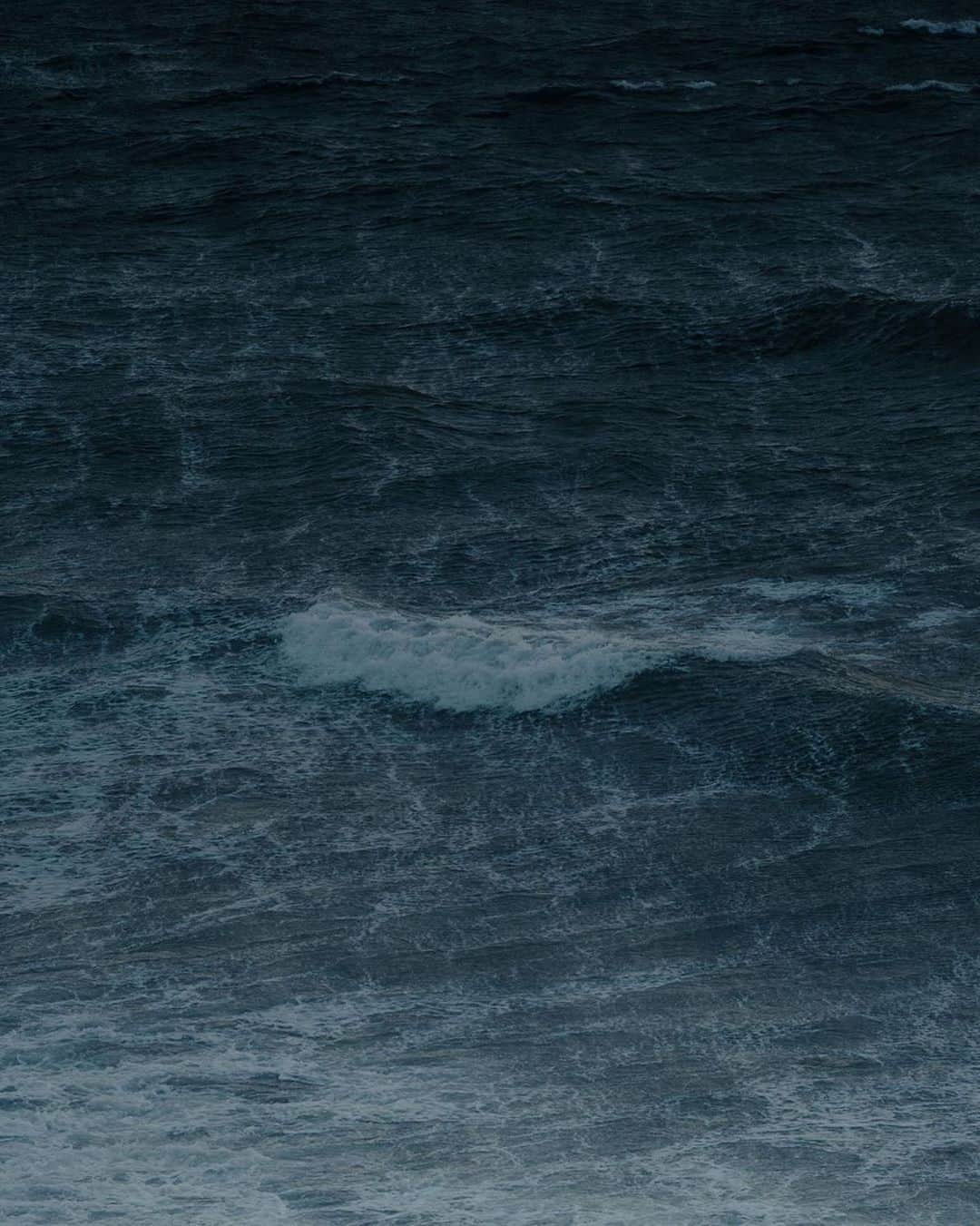 instagoodさんのインスタグラム写真 - (instagoodInstagram)「@shmorten Waves by the north coast🌊」9月7日 5時07分 - instagood
