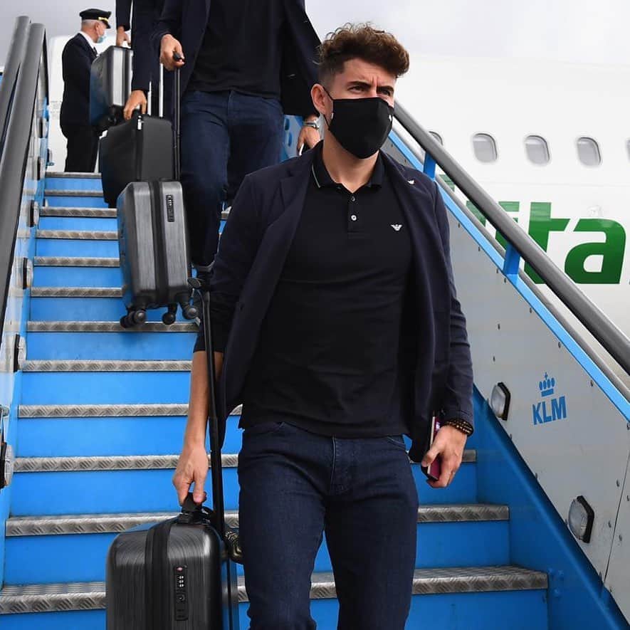 のインスタグラム：「🛬🇳🇱 #NationsLeague @azzurri」