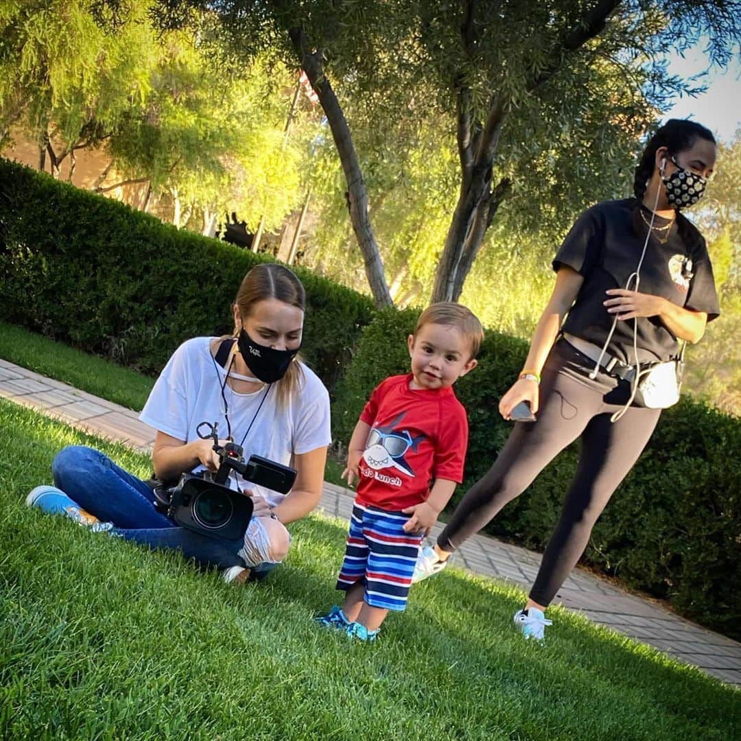 ディーナ・ニコール・コルテーゼのインスタグラム：「Happy 21 months to this little stud ❤️❤️」