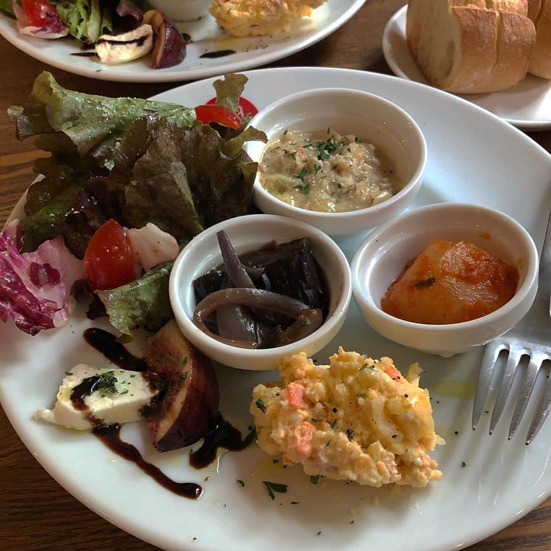 山﨑さおりのグルメインスタ