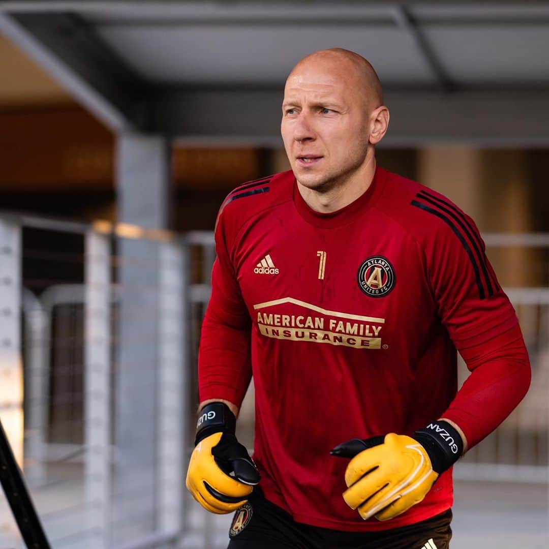 ブラッド・グザンのインスタグラム：「Great result but focused and ready to go again! @atlutd 👊🔴⚫️💪 📸: @j10gonzalez」