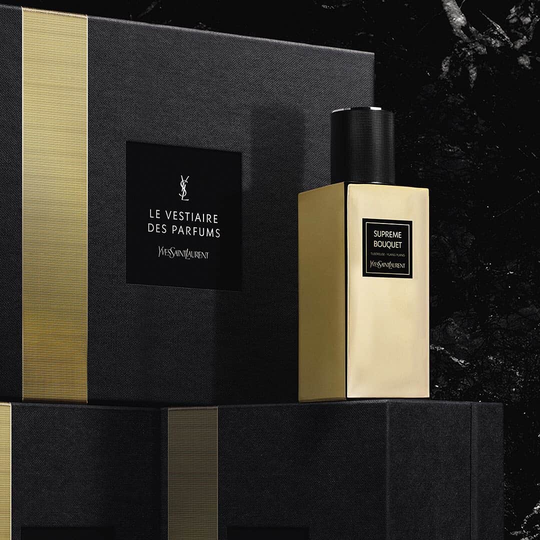 Yves Saint Laurent Beautyさんのインスタグラム写真 - (Yves Saint Laurent BeautyInstagram)「Discover an escape into an Oriental garden. Far from the paroxysms of power and heightened passions, this oasis invites you to revive your relationship with nature. The scent of white flowers invites contemplation while exalting the senses. LES VESTIAIRE DES PARFUMS SUPREME BOUQUET  #yslbeauty #supremebouquet #lvdp」10月6日 2時00分 - yslbeauty