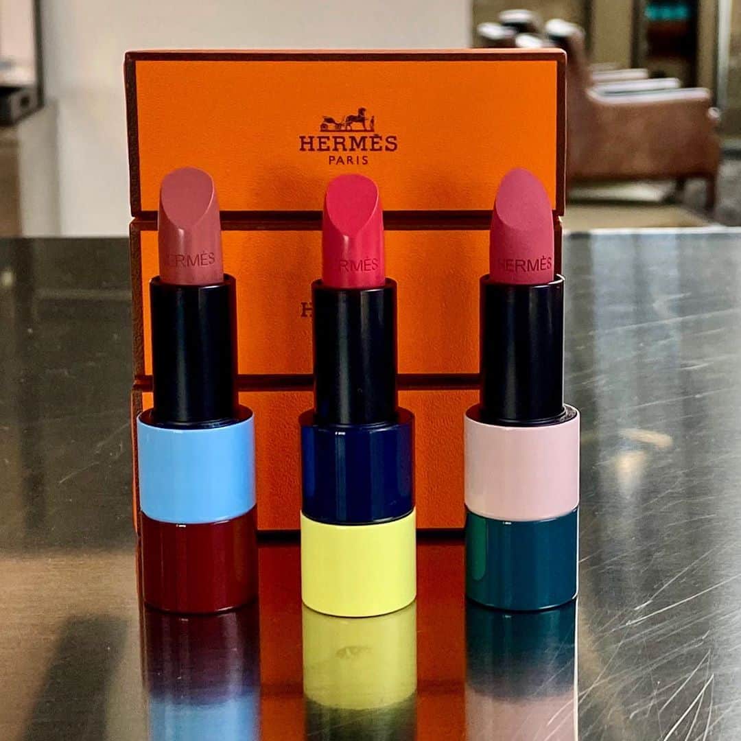 ボビー・ブラウンのインスタグラム：「This is very good day.  Love @Hermès lipsticks. Thank you for the beautiful Nude and stunning Pinks」