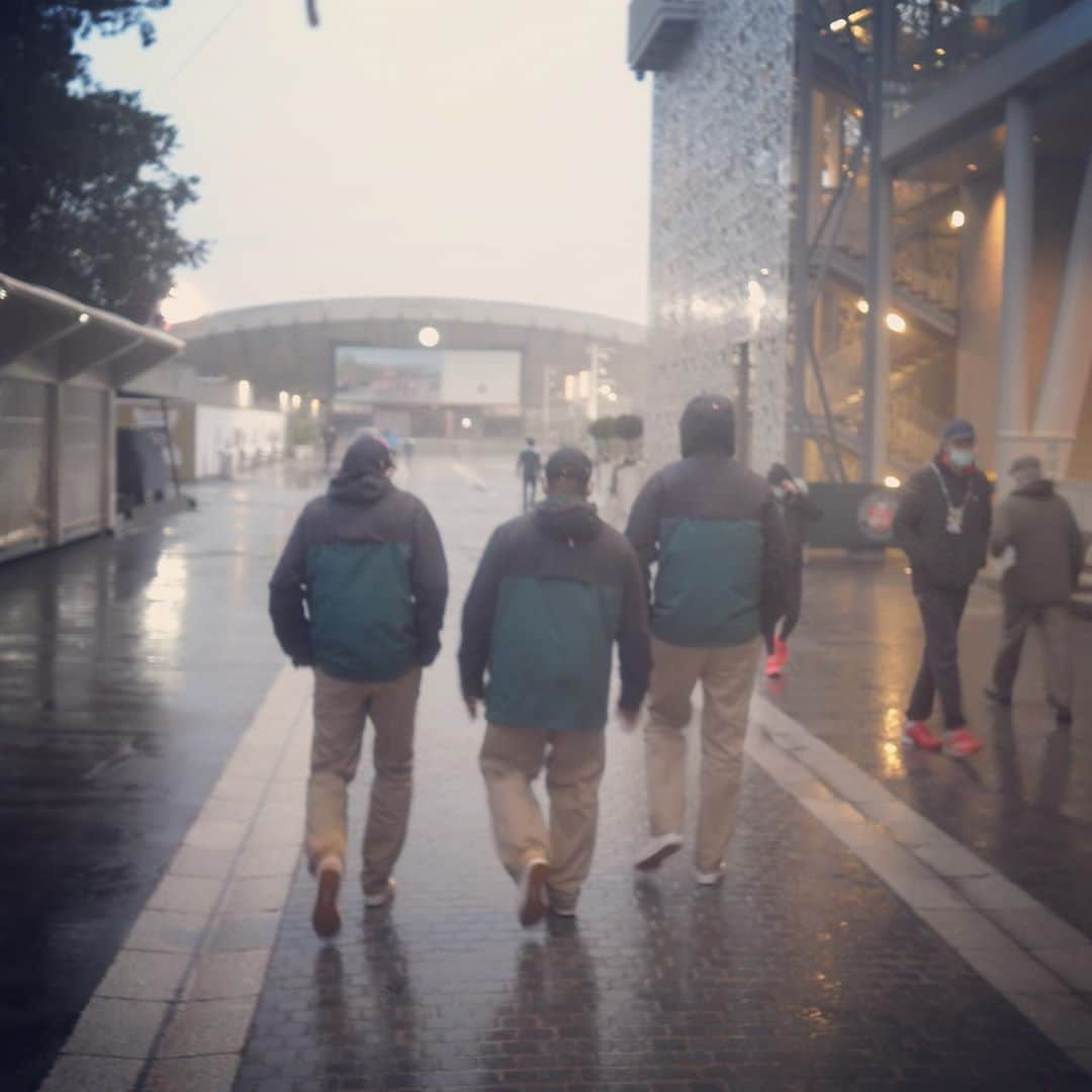 フローラン・ダバディーさんのインスタグラム写真 - (フローラン・ダバディーInstagram)「Roland-Garros Day 9 雨のローランギャロス🧜🏻‍♂️ #rolandgarros2020 #ローランギャロス #wowowtennis #parissouslapluie」10月6日 2時36分 - florent_dabadie