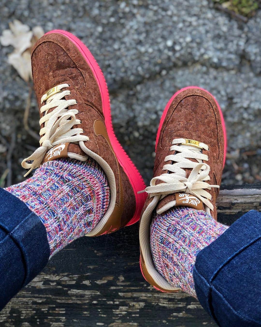 Mr. Tyさんのインスタグラム写真 - (Mr. TyInstagram)「#todayskicks 2014 Nike ID Air Force 1 “Cork”. This was a fun pair back when there was a new option every month. The wait time was a downside for some but hey, more changes you can make- longer it will take to make 🤷🏾‍♂️.   #ijustlikeshoes #af1 #airforce1 #airforceone #snkrskickcheck #af1gallery #teamaf1 #af1always #af1squad #forcegang #airforce1cartel #myids #af1id #ids #nikeid #MyNikeIDs #nikeidx #soxy #nikeidaxd #hskicks #complexkicks #soletoday #wiwt #wdywt #whatiwore #ファッション #コーティネート #nikebyyou #socksandsneakers」10月6日 2時45分 - regularolty