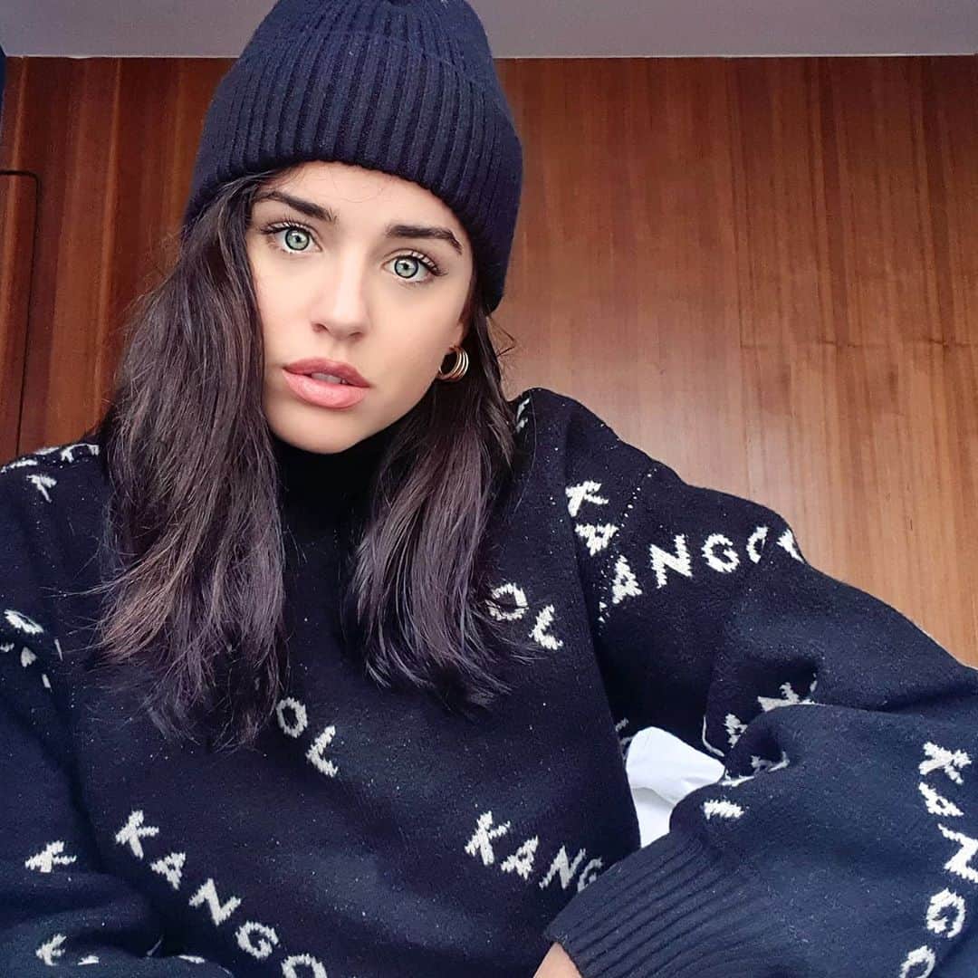 ジョージア・メイ・フットのインスタグラム：「Ngl buzzing it's getting colder 😍」