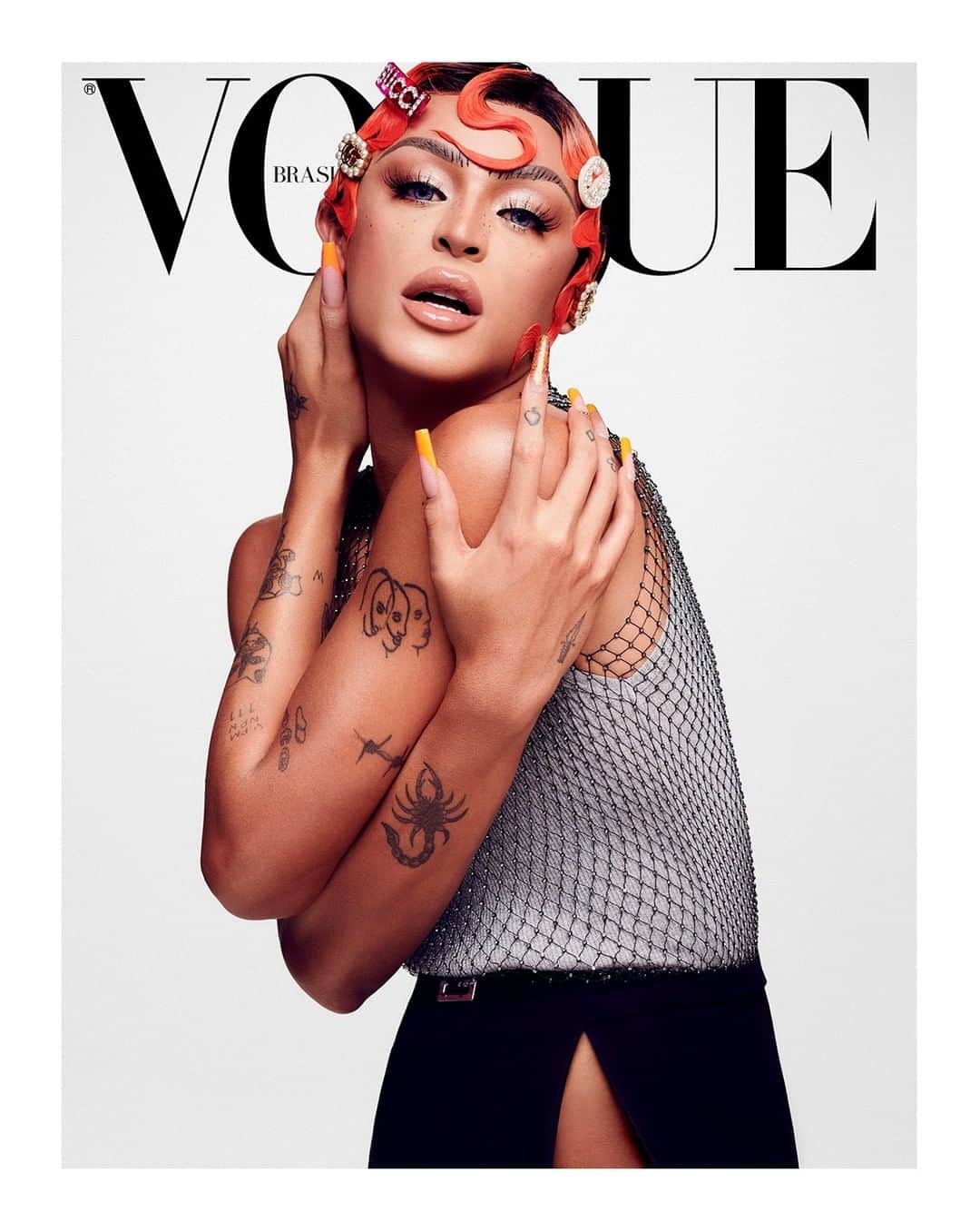 グッチさんのインスタグラム写真 - (グッチInstagram)「On the covers of @VogueBrasil’s October issue, @pabllovittar, @gloriagroove, @biancadellafancy and @halessiar are captured wearing looks and accessories from #GucciPreFall20 by @alessandro_michele. Photography by @hickduarte with styling by @pedrosales_1. #AlessandroMichele #GucciEditorials」10月6日 3時00分 - gucci