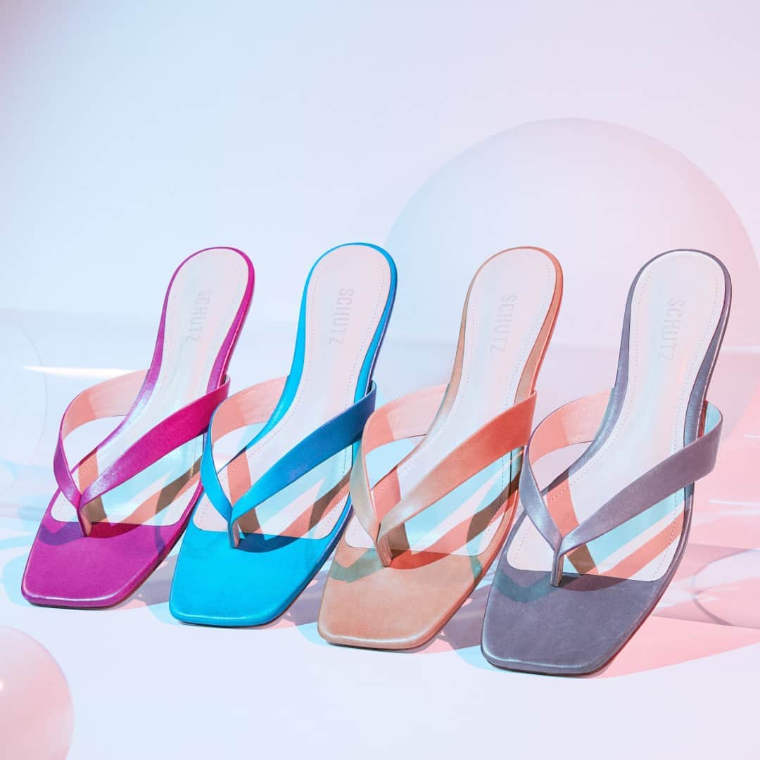 Schutzのインスタグラム：「COMFY AND COOL - SCHUTZ KITTEN HEELS ❤️ #schutzkitten」