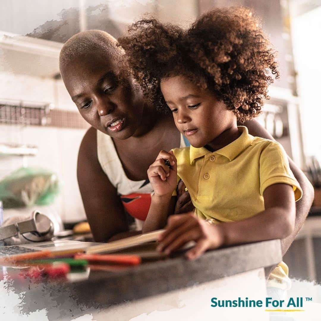 Dole Packaged Foods（ドール）のインスタグラム：「We’d be lost without our teachers. Whether at home, at school or somewhere in-between, tag a teacher and tell them how much they mean to you this #WorldTeachersDay!」