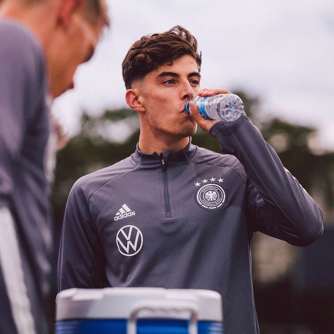 カイ・ハフェルツさんのインスタグラム写真 - (カイ・ハフェルツInstagram)「back at it again. 🇩🇪 @dfb_team」10月6日 5時08分 - kaihavertz29