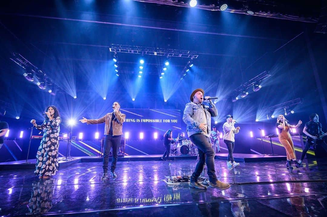 ネルソン・ベアトさんのインスタグラム写真 - (ネルソン・ベアトInstagram)「Had such a great time worshipping with our friends at @centrallive this weekend! Go get their EP “City of Grace” on all music platforms. Thank you @bfreedphoto for capturing these shots.」10月6日 5時14分 - nelsonbeato
