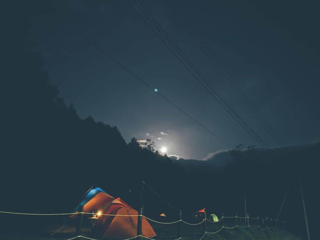 藤田敦子のインスタグラム：「ㅤ Fullmoon🌕Perfect night... ㅤ #camp #fes #balance2020」