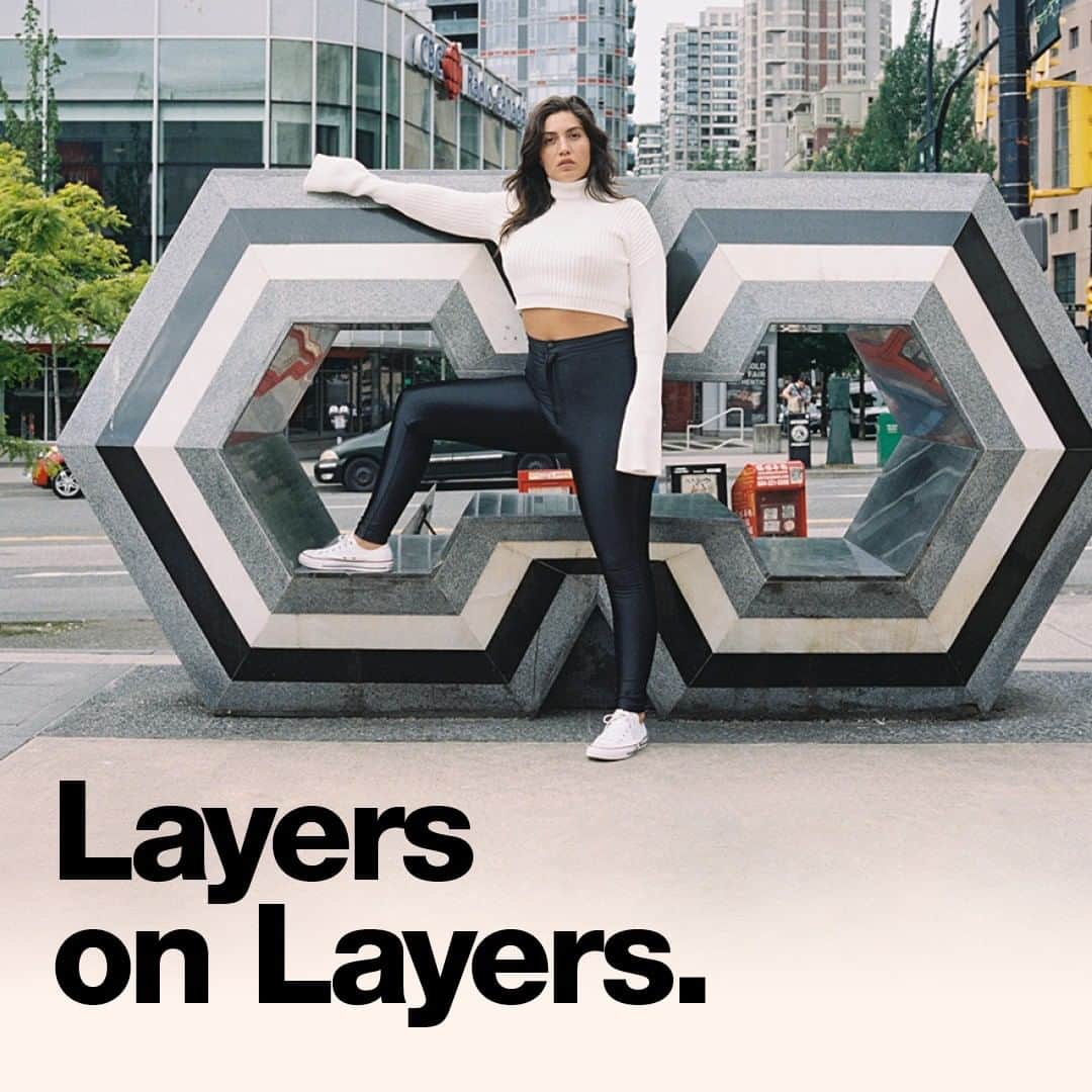 のインスタグラム：「When it’s chilly outside you’ll need to add an extra layer!  Our basics are easy to wear under a button-up or jacket. See our basics on www.americanapparel.com   .  . #AmericanApparel #Fall #Autumn #FallBasics #AutumnSeason #FallFashion #Layering #LayersOnLayers」