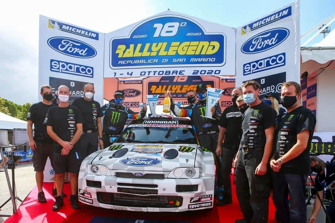 ケン・ブロックさんのインスタグラム写真 - (ケン・ブロックInstagram)「BIG thanks to my Hoonigan Racing team for their hard work this past weekend, so that @AlexGelsomino and I could secure 1st in class and 3rd overall at Rally Legend. We had some mechanical and setup issues to work through throughout the race, and without a big team effort, we would not have had the success we had. This was the last race of the year in my Ford Escort Cossie V2, so it was rad to go out on top! Next race: Rally Barbados in a Ford Fiesta R5. #bestteam #CossieWorldTour #BlockEscortCossiev2 #RallyLegends2020」10月6日 6時00分 - kblock43