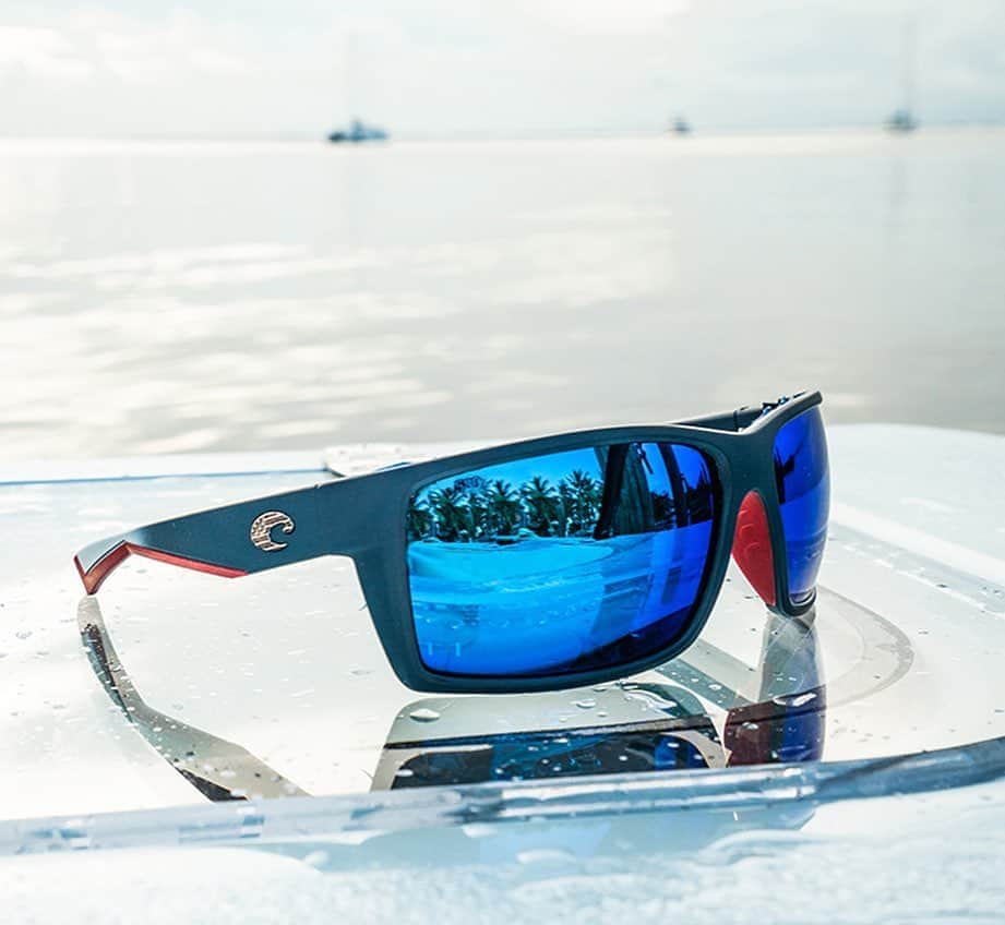 Costa Sunglassesのインスタグラム：「Introducing the Freedom Series – supporting @freedomfighteroutdoors to get veterans out on the water. Learn more at the link in our bio.」