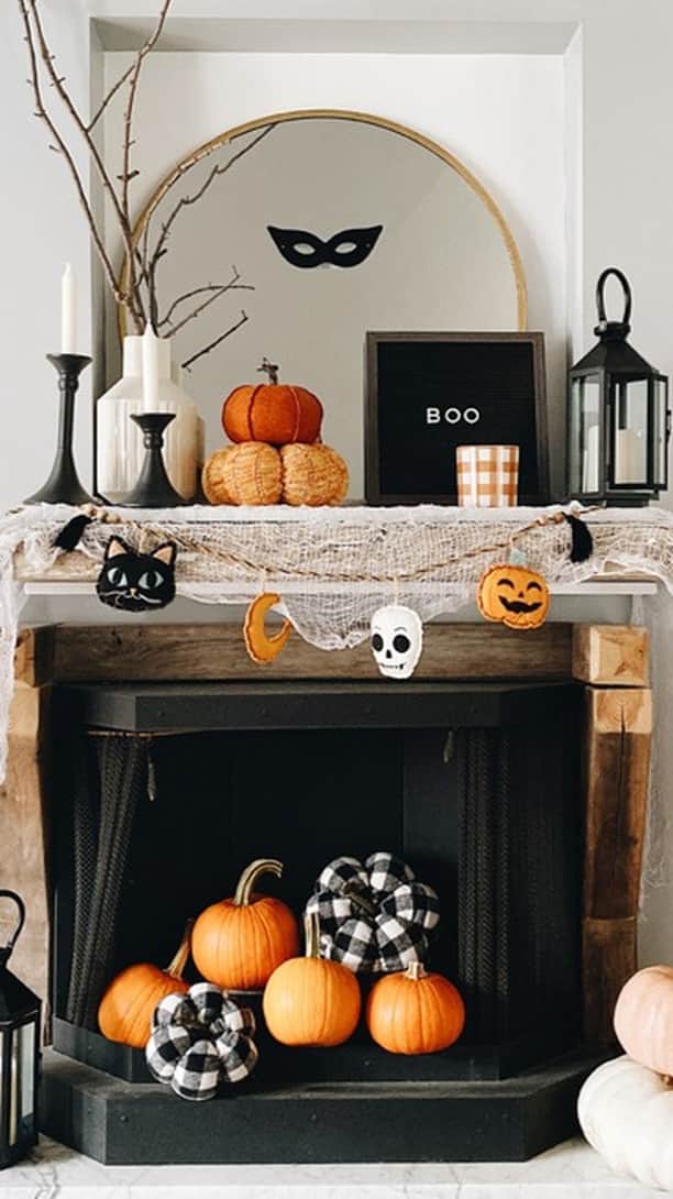 ロック&リパブリックのインスタグラム：「Make this Halloween perfectly fun + spooky! Deck out your home with festive accents and bewitching decor to make the day extra special. And for online orders, try our contactless Store Drive Up (select locations). Find Halloween decor at Kohl’s and Kohls.com: https://kohls.co/36xzF6r」