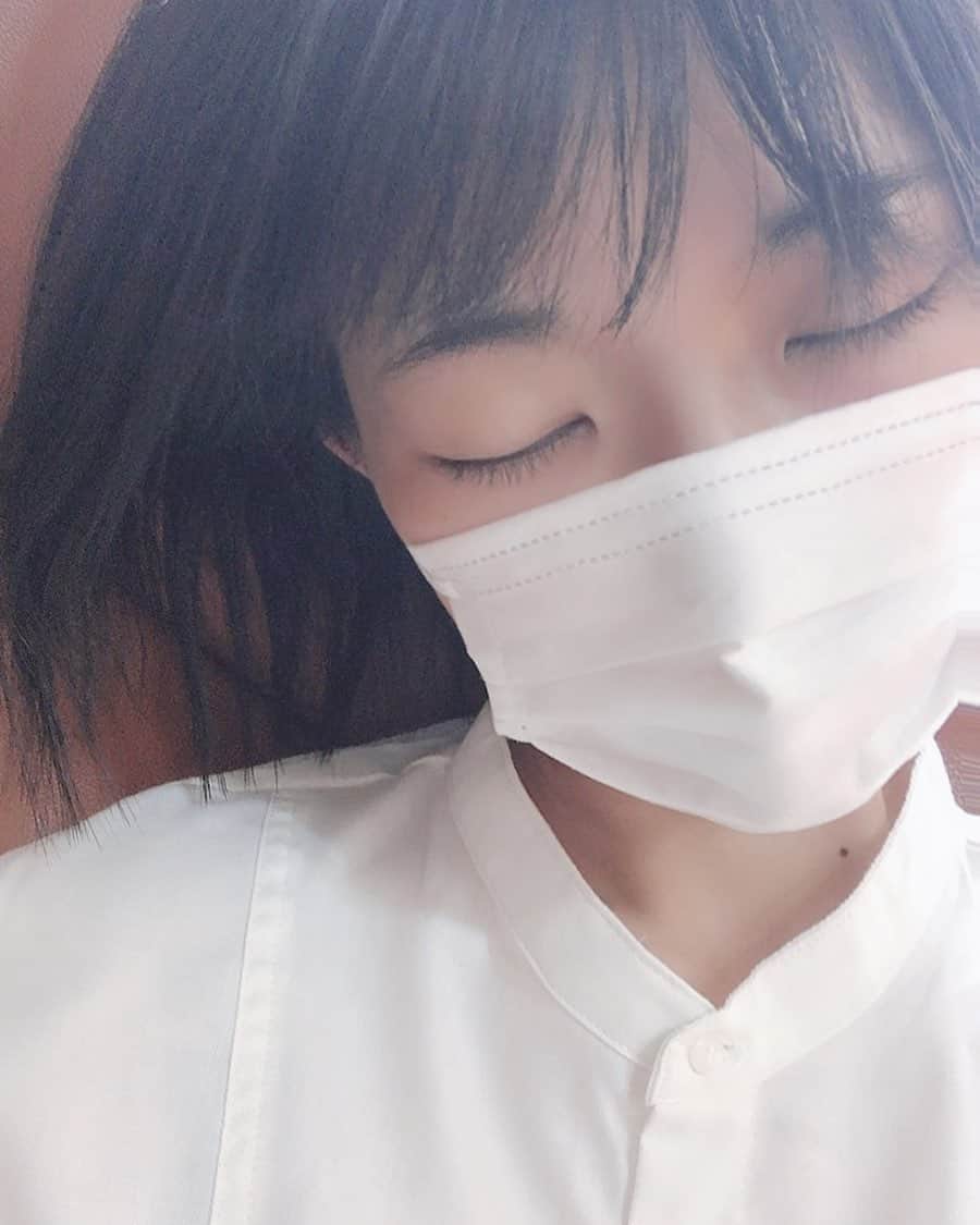 東条蒼のインスタグラム：「＊ ・ ・ ・ めちゃくちゃ髪の毛のびたんですけど、ほんとにみんなに伝わらないのが悲しい😭 ・ ・ 年内にはみんなと会える機会があるかしら…？♡ ・ ・ おたのしみに。 ・ ・ ・  ・  #東条蒼 #クルーズグループ #セクシー女優 #av女優 #メガネ女子 #黒髪 #ショートヘア #あおたん　#teamメレンゲ #followｍe #following #japan #girl #photooftheday #tagsforlikes #instalike  #台湾 #香港 #粉我 #拍照 #照片 #人像攝影」