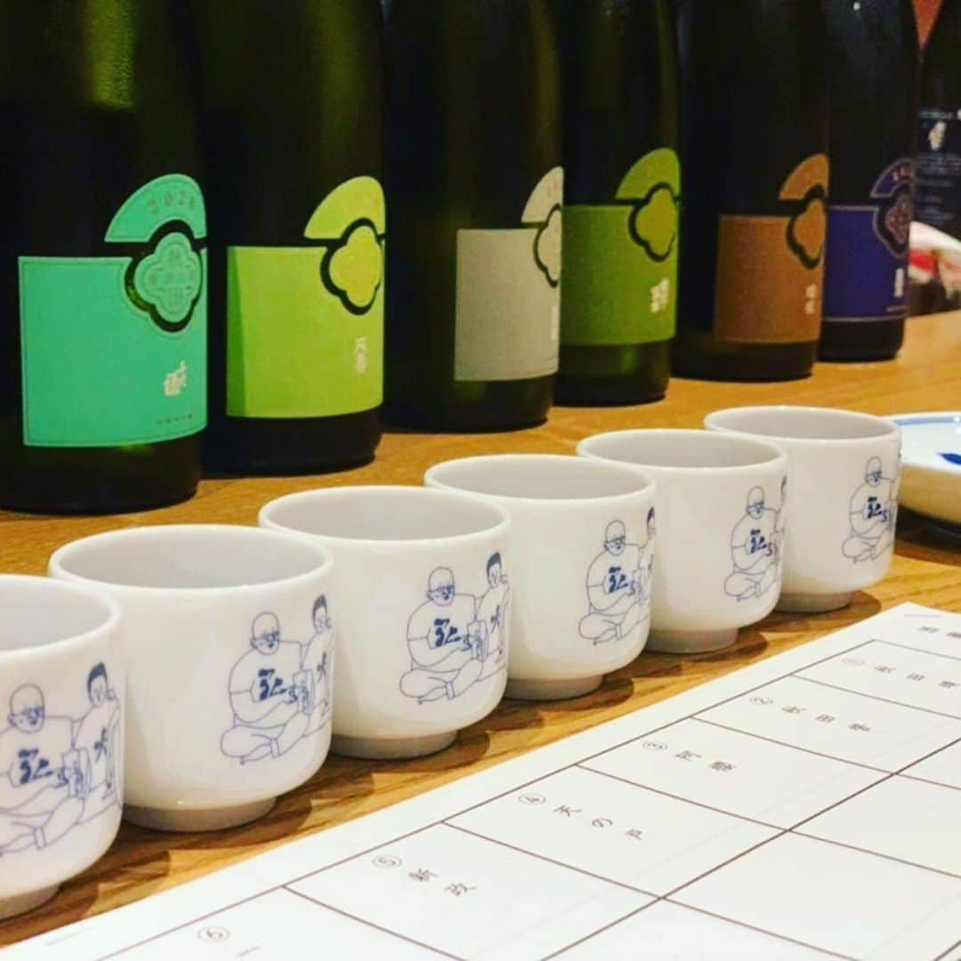 宮田麺児さんのインスタグラム写真 - (宮田麺児Instagram)「10月1日　日本酒の日  今年は秋田の日本酒30蔵　利き酒大会（笑） 最高。  #秋田30蔵元統一ラベル  #秋田#利き酒 #next5  #新政 #ゆきの美人 #春霞 #一白水成 #山本 #秋田日本酒  #阿櫻 #弘大 #日本酒の日 #秋田旬吟醸2020」10月2日 13時29分 - miyatamenji