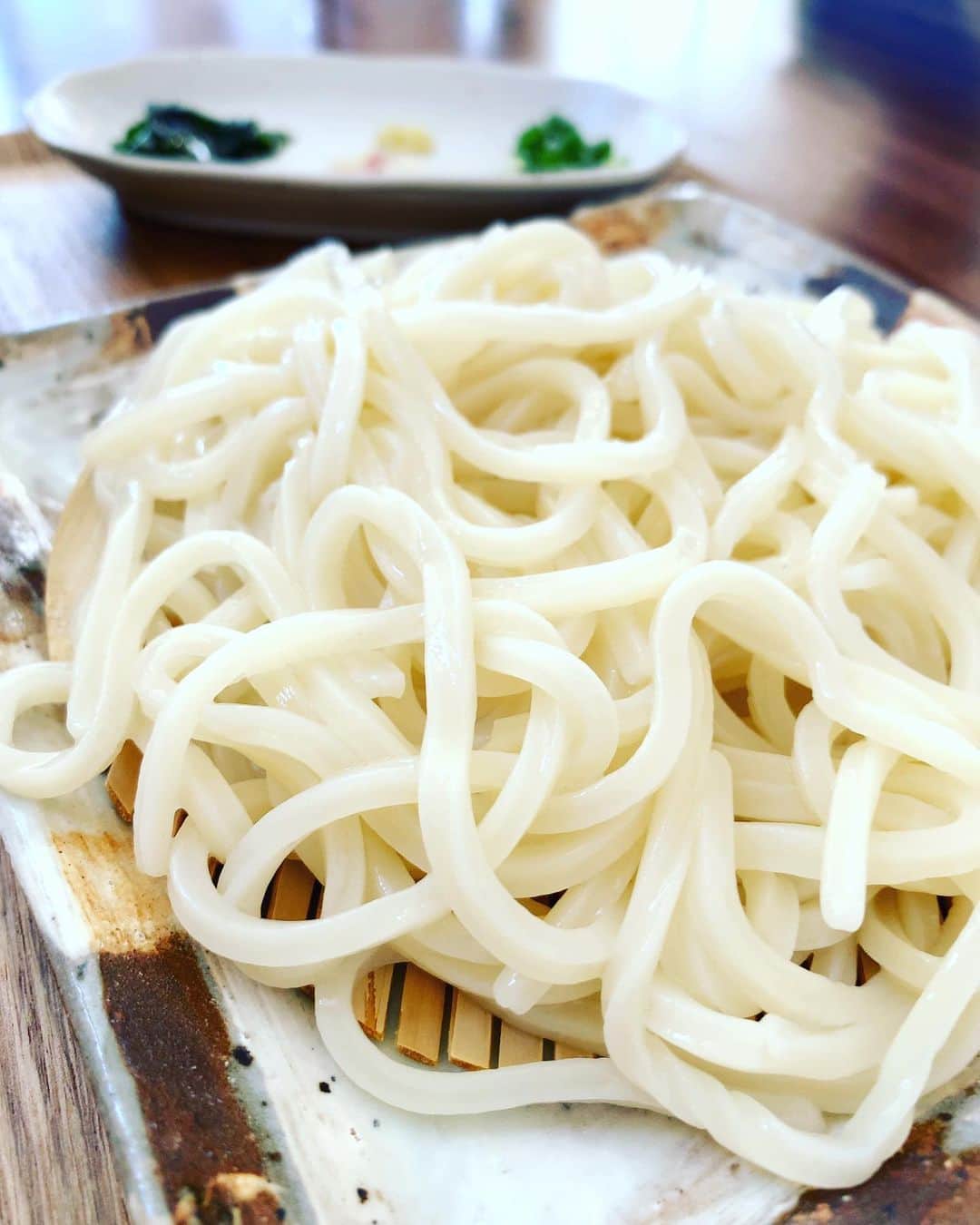 鶴久政治のインスタグラム：「そんなに冷えていない冷やしで」