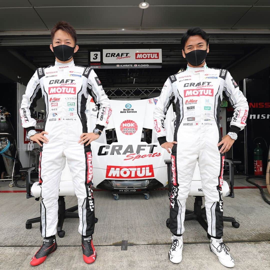 千代勝正のインスタグラム：「さぁ、今週末の富士はチームメイト平手さんのGT100戦目の記念レース！ 前半戦の悔しさを1000倍返しだ！！  #CRAFTSports #MOTUL #GTR #NDDPRacing #BMAX #MICHELIN #NISSAN #nismo #クラフトスポーツ #モチュール #日産 #ニスモ #平手晃平 #千代勝正  #supergt #スーパーGT」