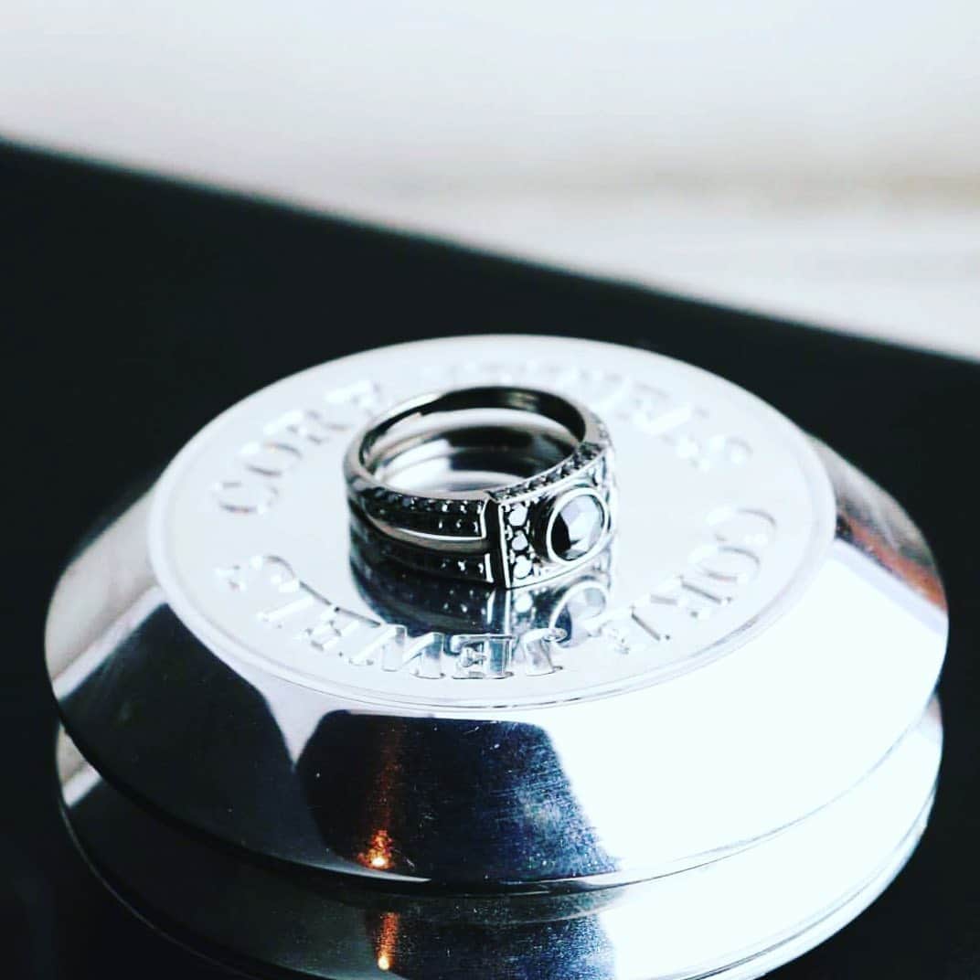 のインスタグラム：「MARCURY®︎COREJEWELS #corejewels #blackdiamond  #diamond #marcury #art #jewelry #ring #corejewelsharajuku  #tokyo」