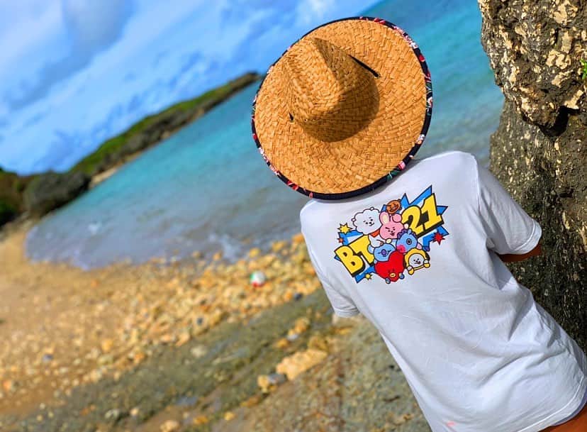 篠崎ゆうきのインスタグラム：「❏❍✰  なんくるないさー笑笑   #沖縄旅行   #沖縄好き   #おきなわ   #うみんちゅ   #海が好き  #プライベートビーチ #海がキレイ #さいこうかよ  #篠崎ゆうき」