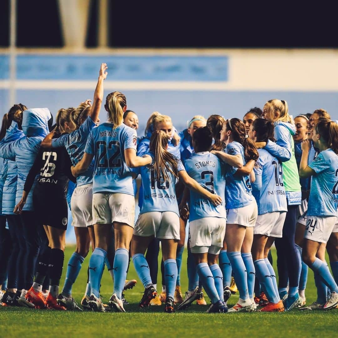 マンチェスター・シティFCさんのインスタグラム写真 - (マンチェスター・シティFCInstagram)「Wembley Bound!! (again) 😉🏟🙌 #mancity」10月2日 5時19分 - mancity