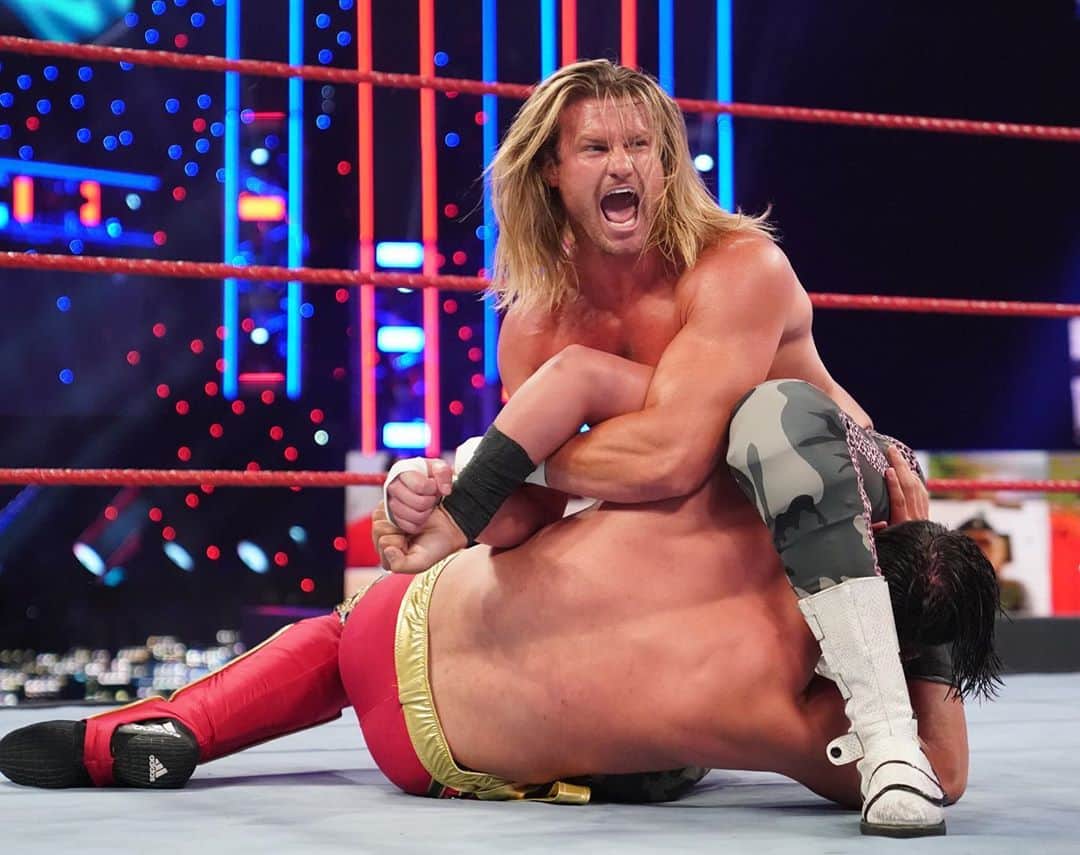 WWEさんのインスタグラム写真 - (WWEInstagram)「What happens when @erik_wwe returns to singles action to take on @riddickmoss?  Also, don’t miss @heelziggler take on @humberto_wwe!  Available RIGHT NOW on @Hulu 👀. #WWEMainEvent」10月2日 5時21分 - wwe