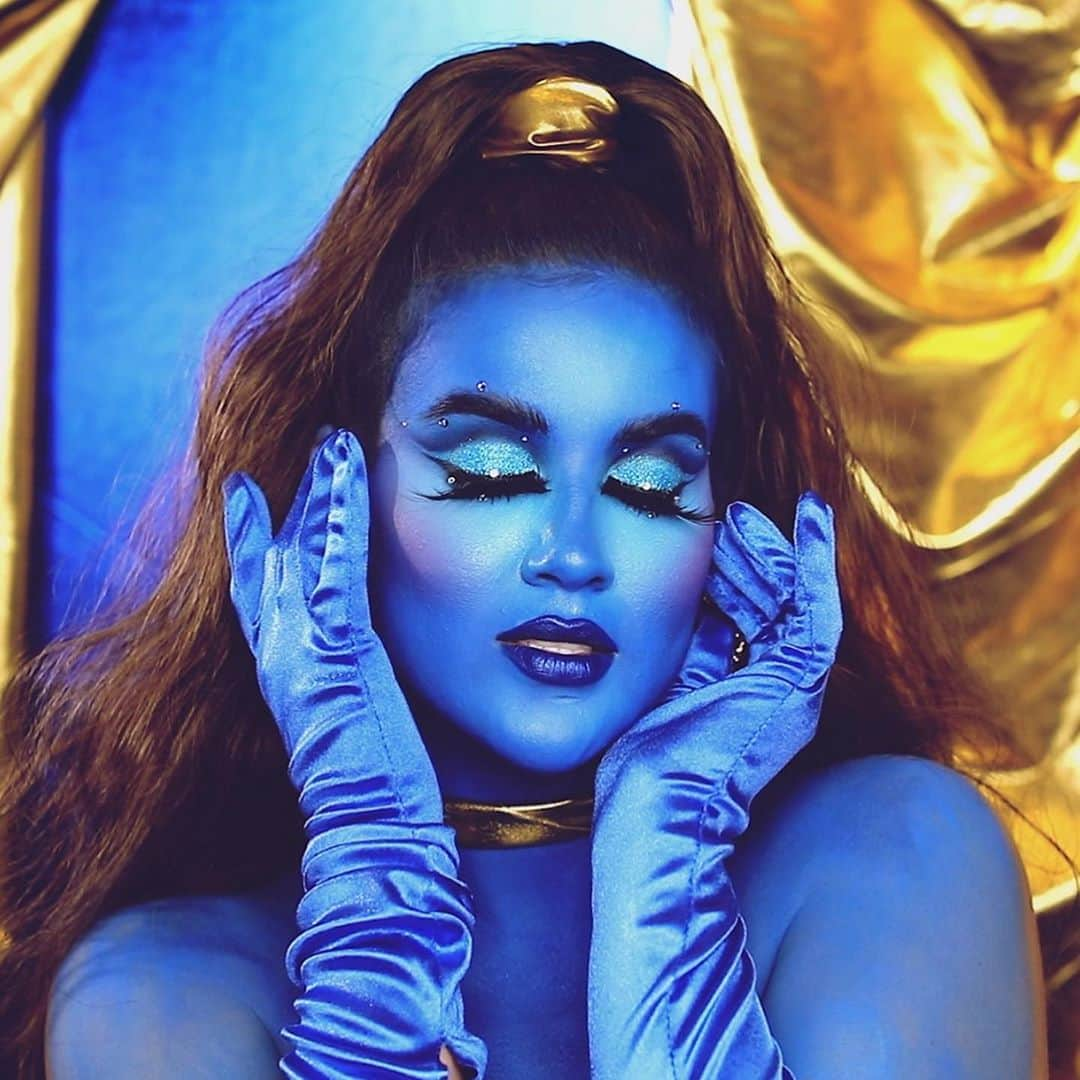 N I C O L E.さんのインスタグラム写真 - (N I C O L E.Instagram)「You ain’t never had a friend like me. 🧞‍♂️ #halloweenmakeup #genie  link in bio」10月2日 7時04分 - nicoleguerriero