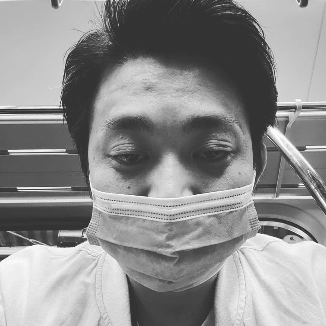 牧野紘二さんのインスタグラム写真 - (牧野紘二Instagram)「朝、7時43分。 これが現実よ。 だるい。 眠い。 うざい。」10月2日 7時36分 - makino_koji