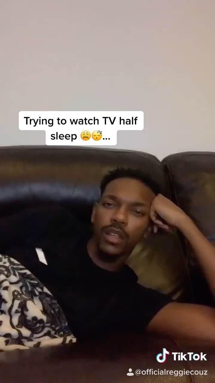 Reggie COUZのインスタグラム：「Them paid programming videos at 3 am don’t be making no sense nodding off 😣」