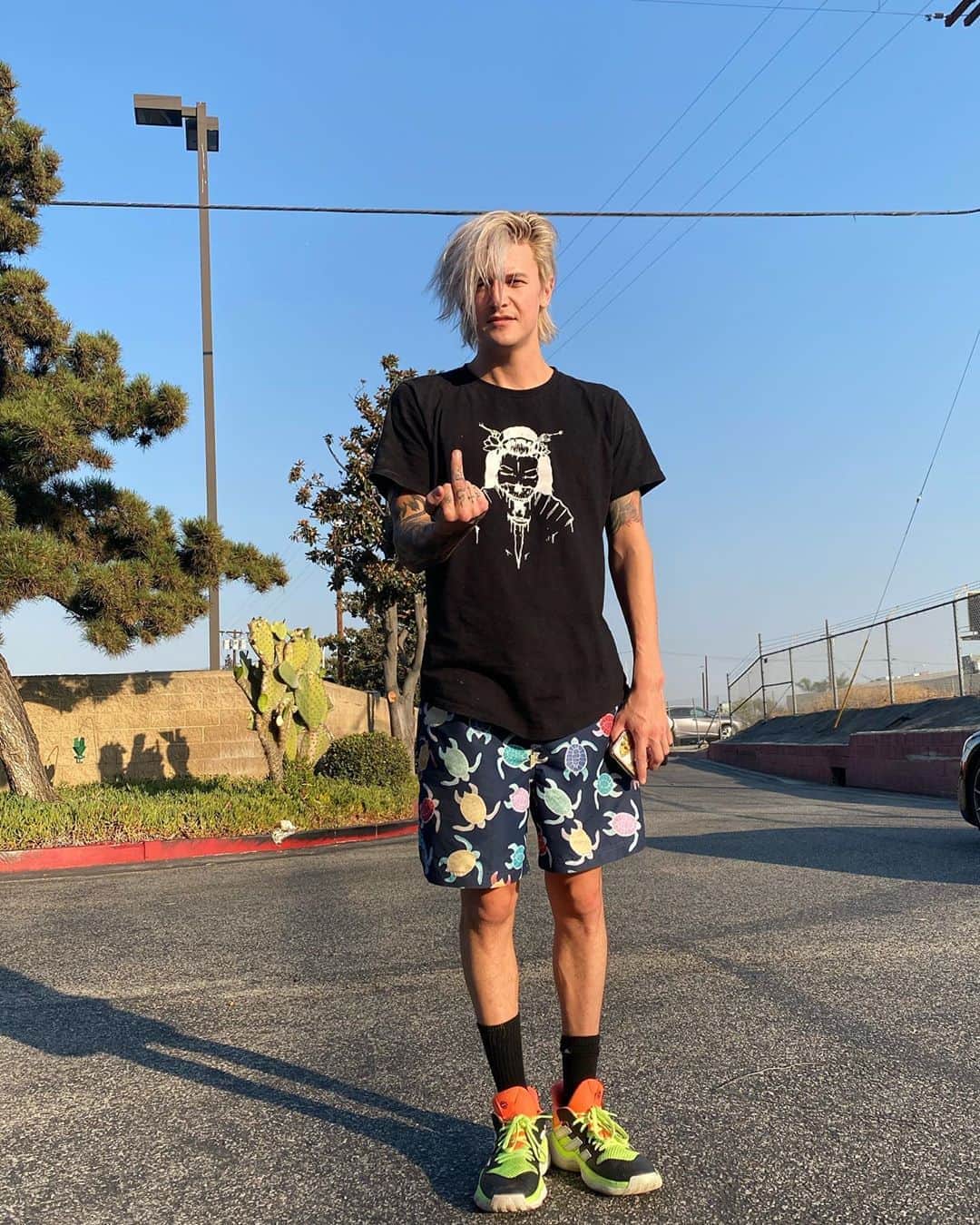 Ghastlyのインスタグラム：「SHUT」