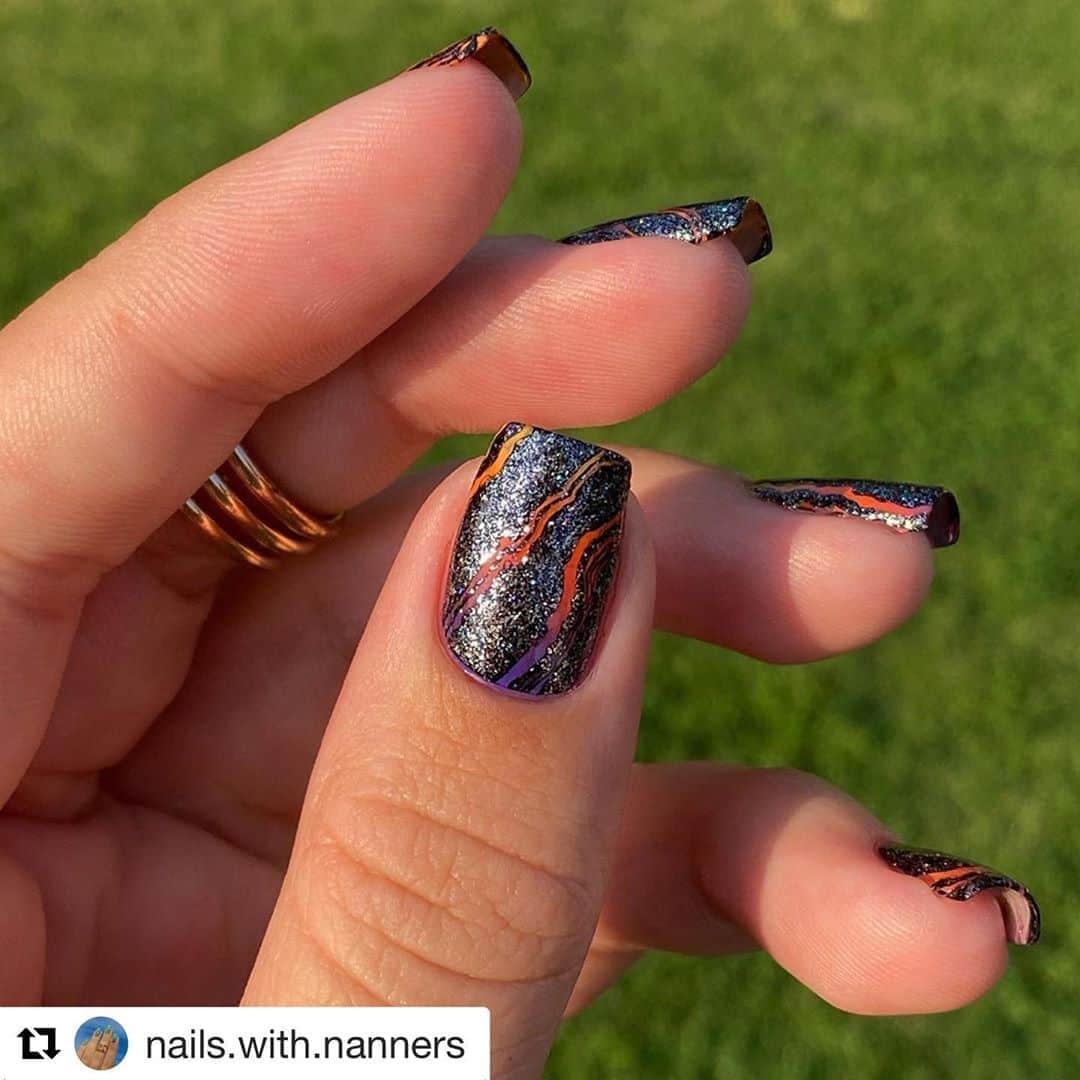 Nail Designsさんのインスタグラム写真 - (Nail DesignsInstagram)「Credit: @nails.with.nanners  ・・・ Unicorn Magma🌋 • • •  I used: @iscreamnails “hazard” “delish” @opi “exotic birds do not tweet” “hello pretty” @holotaco “one coat black” @ilnp “private reserve” @hellomaniology “mxm027”」10月2日 9時05分 - nailartfeature
