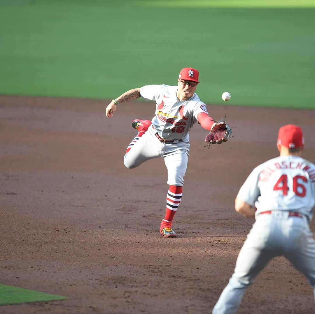 セントルイス・カージナルスさんのインスタグラム写真 - (セントルイス・カージナルスInstagram)「cc: Gold Glove」10月2日 9時26分 - cardinals