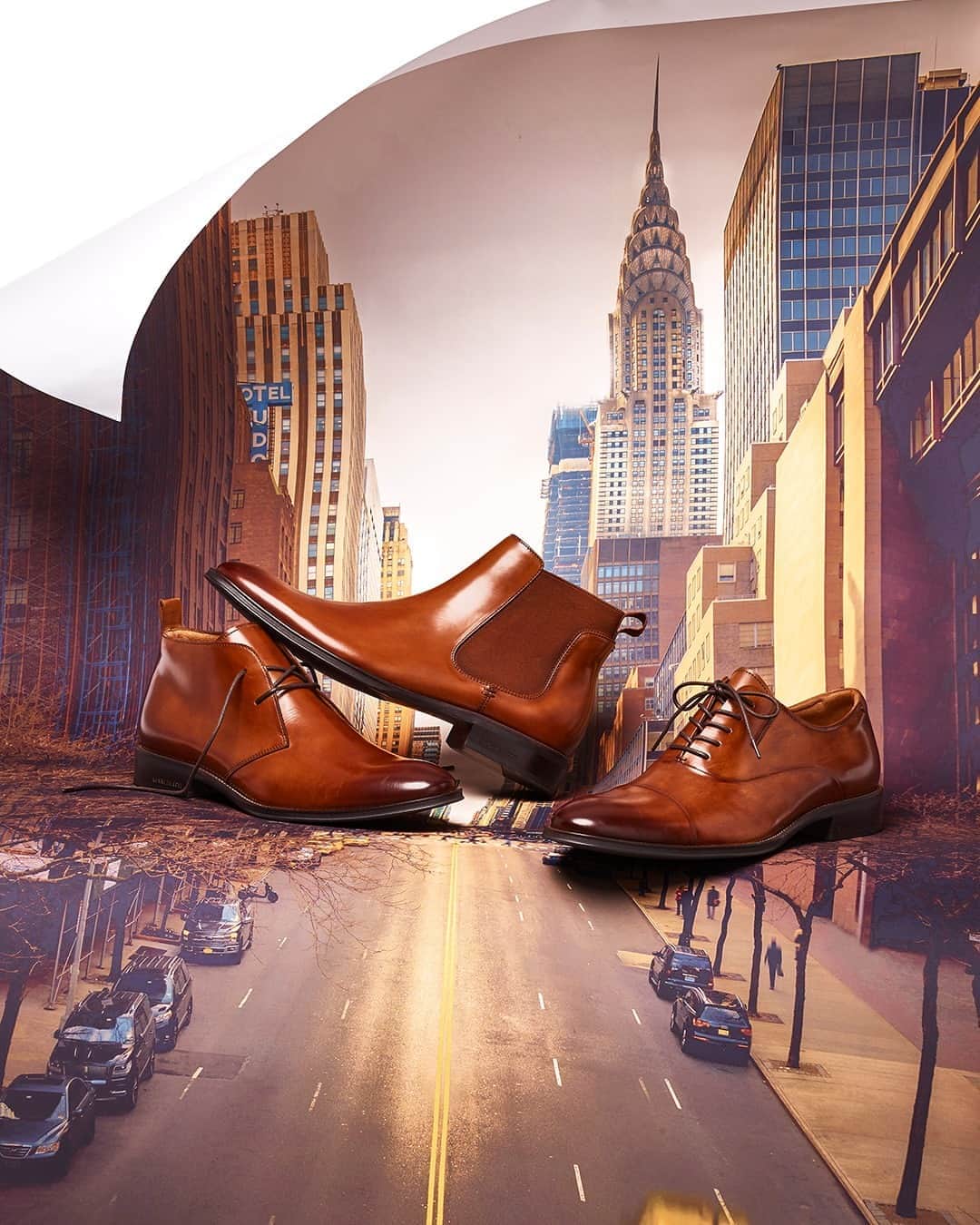 ケネスコールのインスタグラム：「When is a boot more than a boot? When it’s The Tully – now available as a Chelsea, a Chukka, and even an Oxford. #ShoesWisely  When you shop at KennethCole.com, we donate to THE MENTAL HEALTH COALITION –a life-changing movement working to destigmatize all mental health conditions by unifying our partners’ efforts, including those focused on the emotional well-being of Black communities. Info link in bio.」