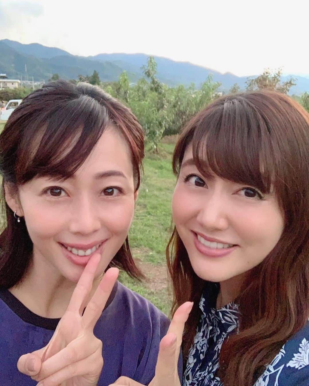 井上和香さんのインスタグラム写真 - (井上和香Instagram)「. 大好きなめぇちゃんにやっと会えた💕 お仕事だったけど、楽しかったなぁ🥰 次はプライベートで会おうね✨ . #安めぐみ #大好きな人 #相変わらずの安ワールドに大爆笑」10月2日 10時11分 - inoue_waka