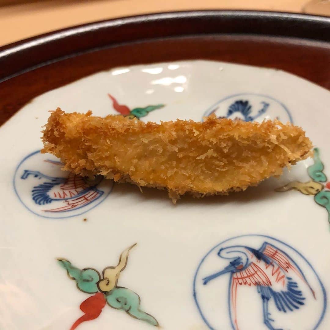 小宮山雄飛さんのインスタグラム写真 - (小宮山雄飛Instagram)「昨晩は贅沢にも松川へ。 あ、美味しくするってこういうことね、というさりげなくも細かい仕事の連続。 どの料理がどうとかなく、全てにおいて当たり前に美味しいというか。 気持ちの良い贅沢でした。」10月2日 11時04分 - yuhikomiyama