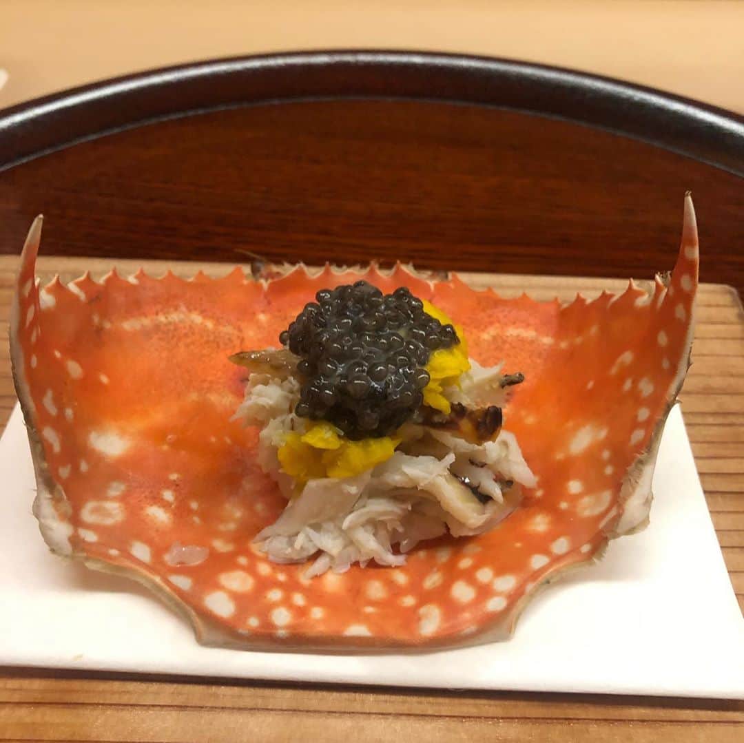 小宮山雄飛さんのインスタグラム写真 - (小宮山雄飛Instagram)「昨晩は贅沢にも松川へ。 あ、美味しくするってこういうことね、というさりげなくも細かい仕事の連続。 どの料理がどうとかなく、全てにおいて当たり前に美味しいというか。 気持ちの良い贅沢でした。」10月2日 11時04分 - yuhikomiyama
