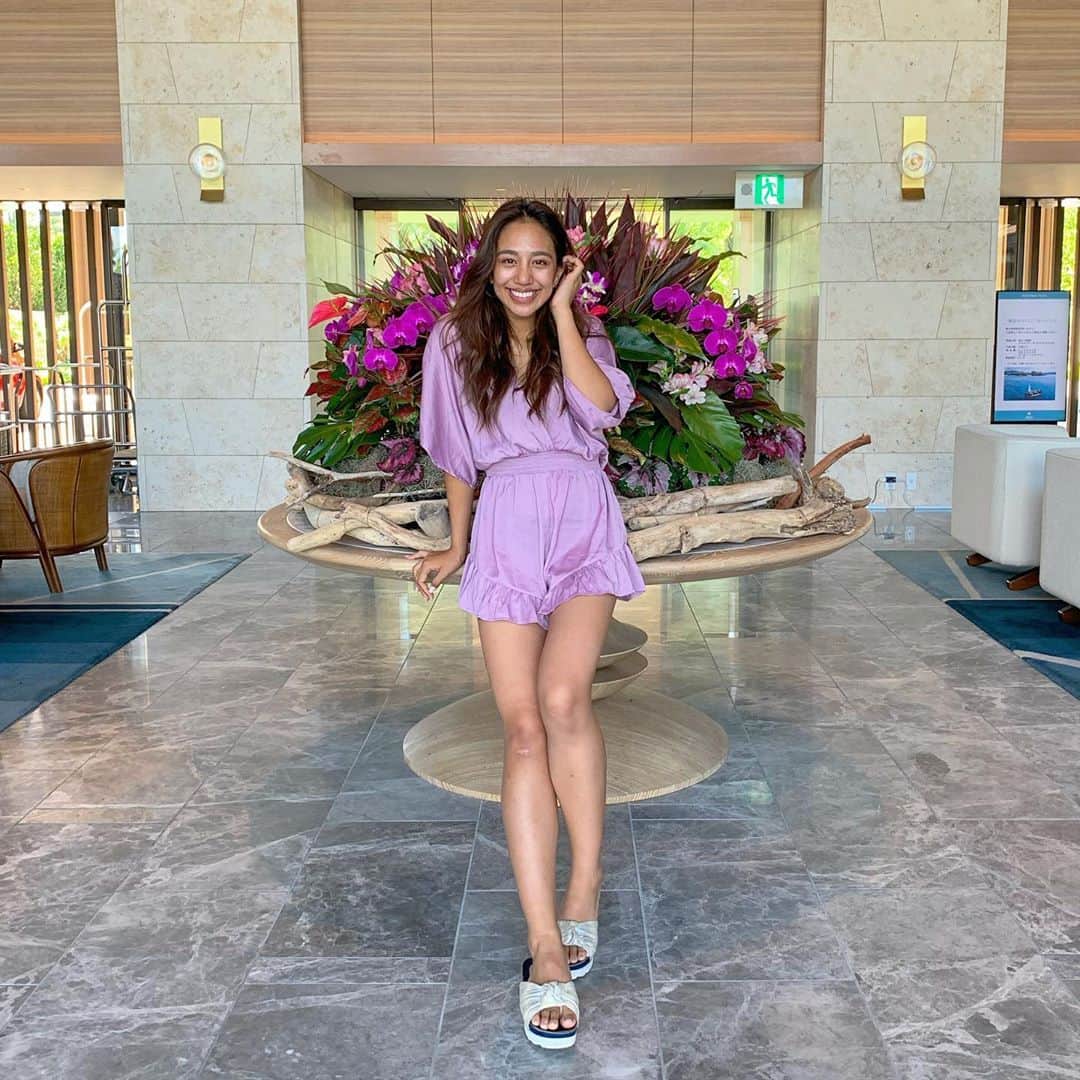 Megha Shrestha さんのインスタグラム写真 - (Megha Shrestha Instagram)「何枚めが本当の私でしょうか？😈✨ すーぐにわかるやーつw👶🏼の好きな一枚♡ Lovely dress 💋💋  #purplecode #halekulanihotel #okinawa #travel #ootd #summerstyle #onepiece #okinawalife # okinawatrip」10月2日 11時26分 - happy_story_14