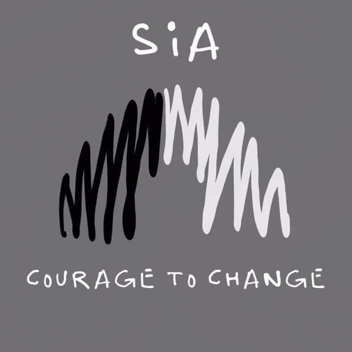 のインスタグラム：「【SIA】 新曲「Courage To Change」絶賛配信中です❣️ ✨ 「私は変われる勇気を持っている？」 「あなたは1人じゃない。大丈夫、一緒なら立ち上がれる」 ✨ 歌詞、そしてSIAの歌声が胸を打つ、前向きになれる素敵な楽曲に仕上がっています🎵ぜひストーリーズからチェックしてみてください😊🙌 #SIA #シーア #couragetochange」