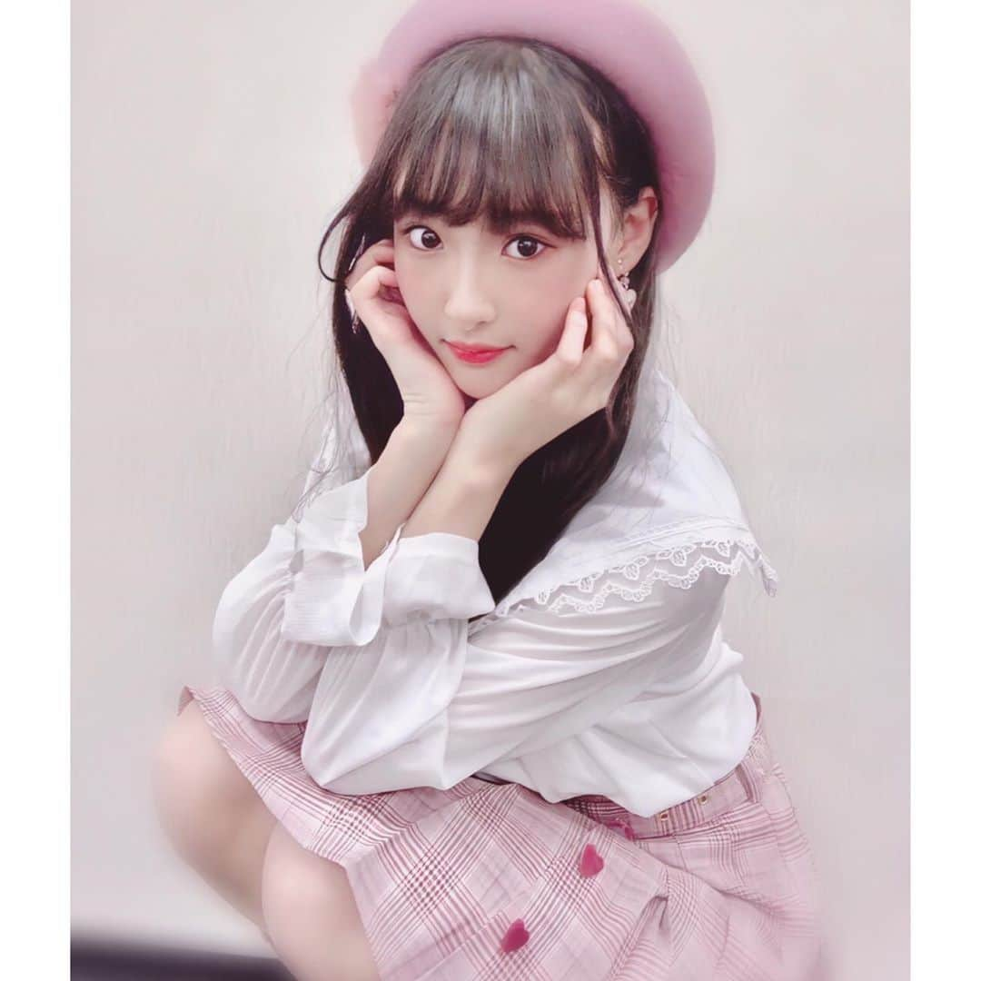 岡本怜奈さんのインスタグラム写真 - (岡本怜奈Instagram)「♡﻿ 💗🎀💒🌷👚🌸﻿ ﻿ #オンライン個別お話し会﻿ で着た、 #デートコーデ (๑•᎑•๑)💝💭﻿ ﻿ ✔️ 𝒕𝒐𝒑𝒔 (@magical_peach_official)﻿ ✔️ 𝒔𝒌𝒊𝒓𝒕. 𝒔𝒉𝒐𝒆𝒔  #lizlisa (@lizlisa_official_japan)﻿ ✔️ 𝒆𝒂𝒓𝒓𝒊𝒏𝒈  #claires (@clairesjapan)﻿ ♡﻿ ♡﻿ #岡本怜奈 #れなたん #nmb48 #たんたんコーデ﻿ #コーデ #fashion #ガーリーコーデ #happy﻿ #Instagood」10月2日 21時33分 - renatan1222