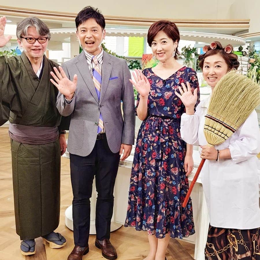 池尻和佳子さんのインスタグラム写真 - (池尻和佳子Instagram)「「タダイマ！」番組終了直後に、RKBラジオからこちらのお二人が、スタジオに現れました‼️  今年のラジオ祭りはオンライン❇️9時間生配信で楽しめるようです🤗✨  詳しい内容はRKBラジオでご確認ください🍀 　 #二丁目お茶の間劇場#rkb #ラジオ#radio#坂口卓司 #富永倫子#パーソナリティー #ラジオまつり#online#9#生配信#18日 #オンライン#タダイマ#田畑竜介 #アナウンサー#池尻和佳子#9時間 #今年は#ネットでR#net」10月2日 21時29分 - wakako_ikejiri_rkb