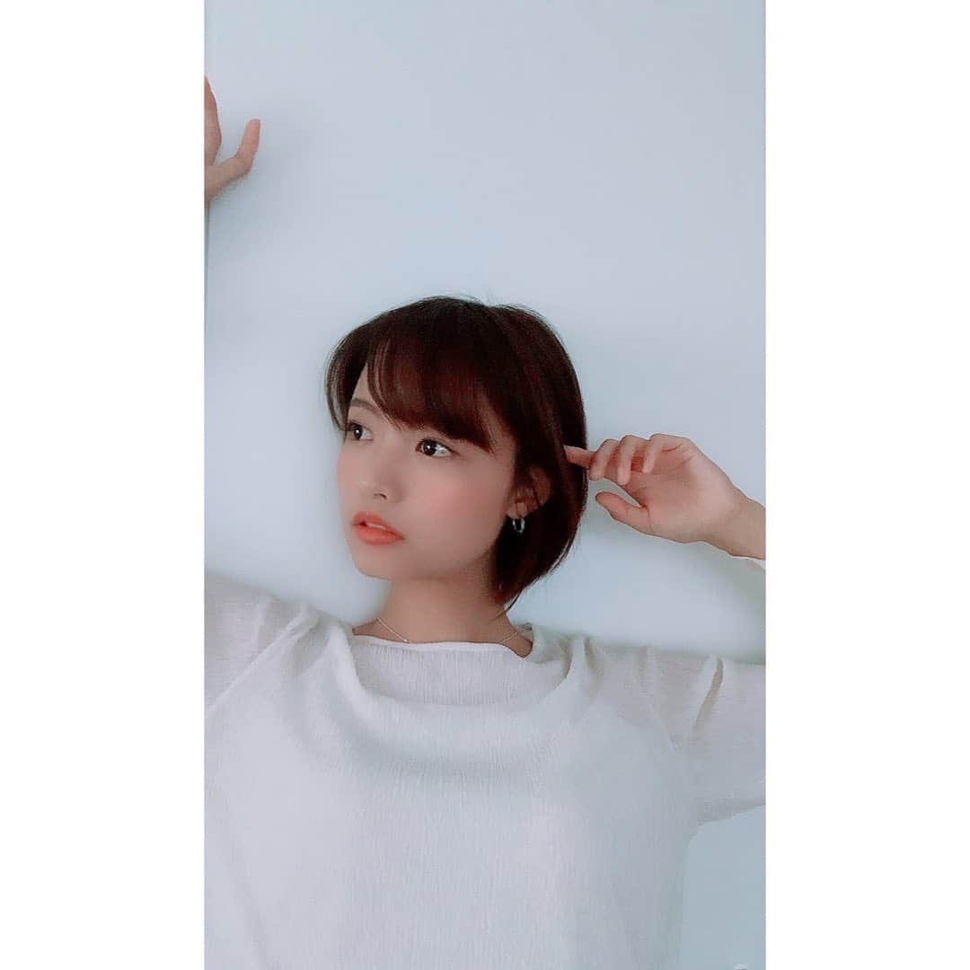 寺川里奈さんのインスタグラム写真 - (寺川里奈Instagram)「秋だねー！ 満月がとっても綺麗🌕🐇  #いつかの写真  #ショートいまだに慣れない #写真 #カメラ #撮影 #ショートヘア #ヘアスタイル」10月2日 21時41分 - rina_terakawa