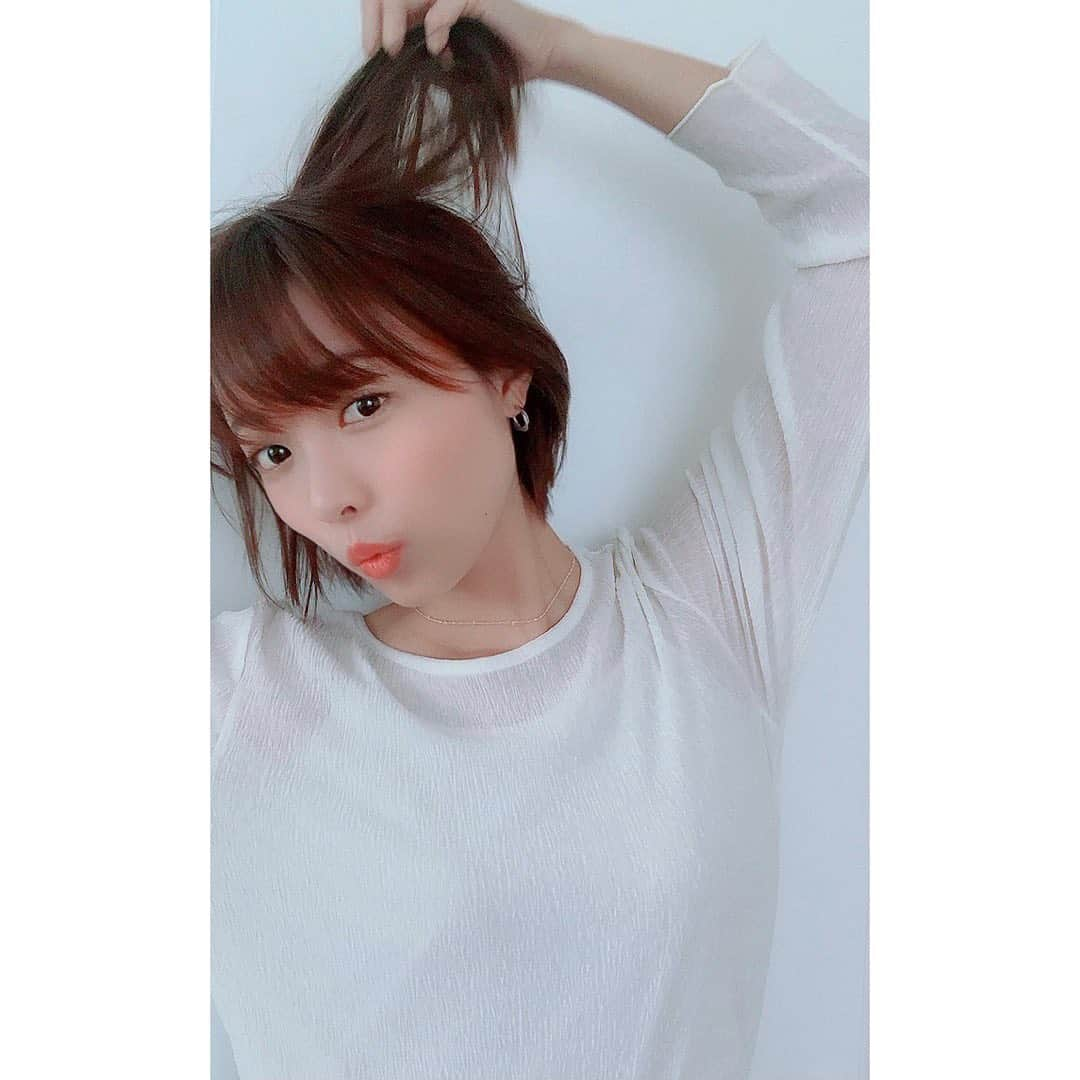 寺川里奈さんのインスタグラム写真 - (寺川里奈Instagram)「秋だねー！ 満月がとっても綺麗🌕🐇  #いつかの写真  #ショートいまだに慣れない #写真 #カメラ #撮影 #ショートヘア #ヘアスタイル」10月2日 21時41分 - rina_terakawa