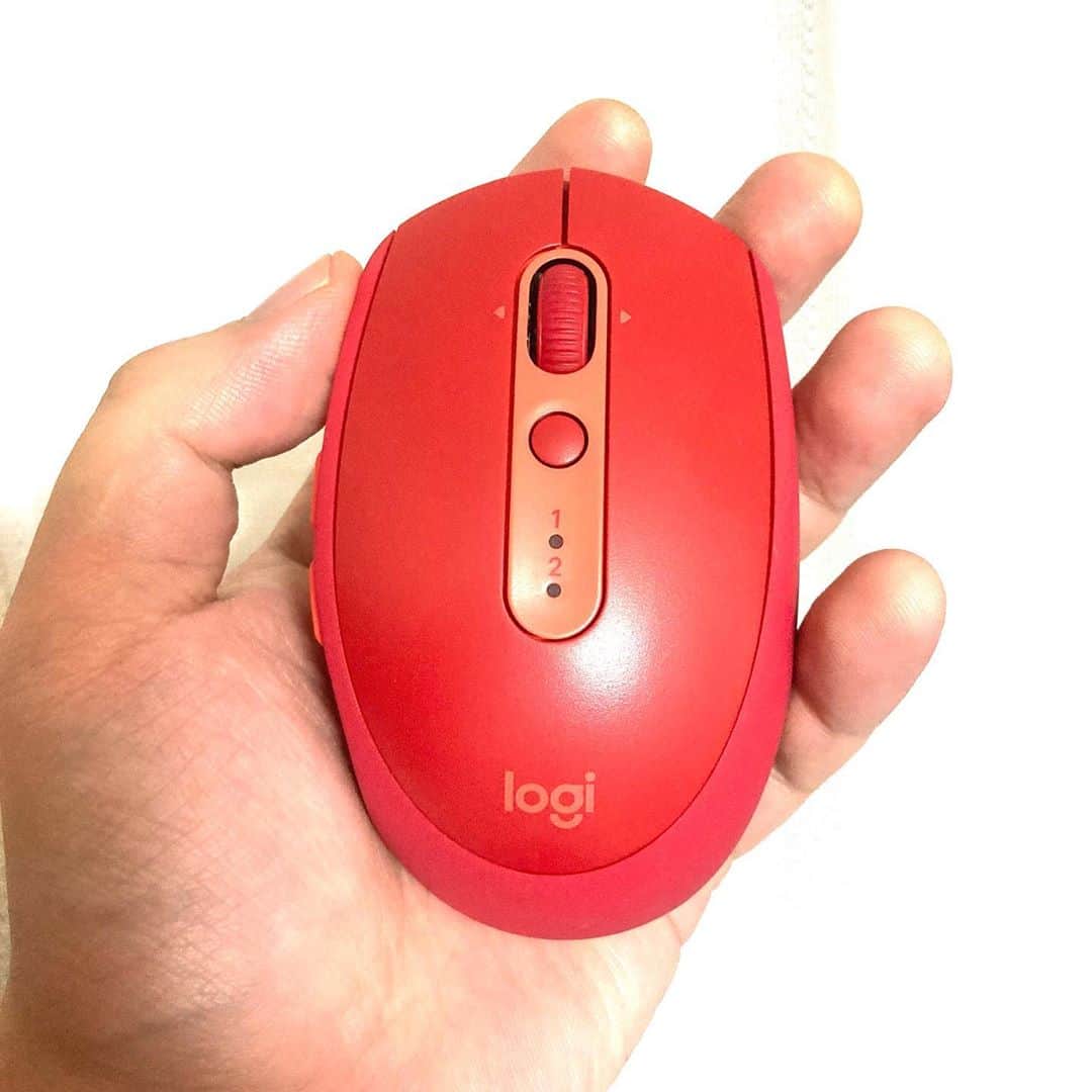 斉藤伸也さんのインスタグラム写真 - (斉藤伸也Instagram)「新マウスかわいい  #logicool #logitech #mouse #m590ru」10月2日 21時38分 - shytoshinya