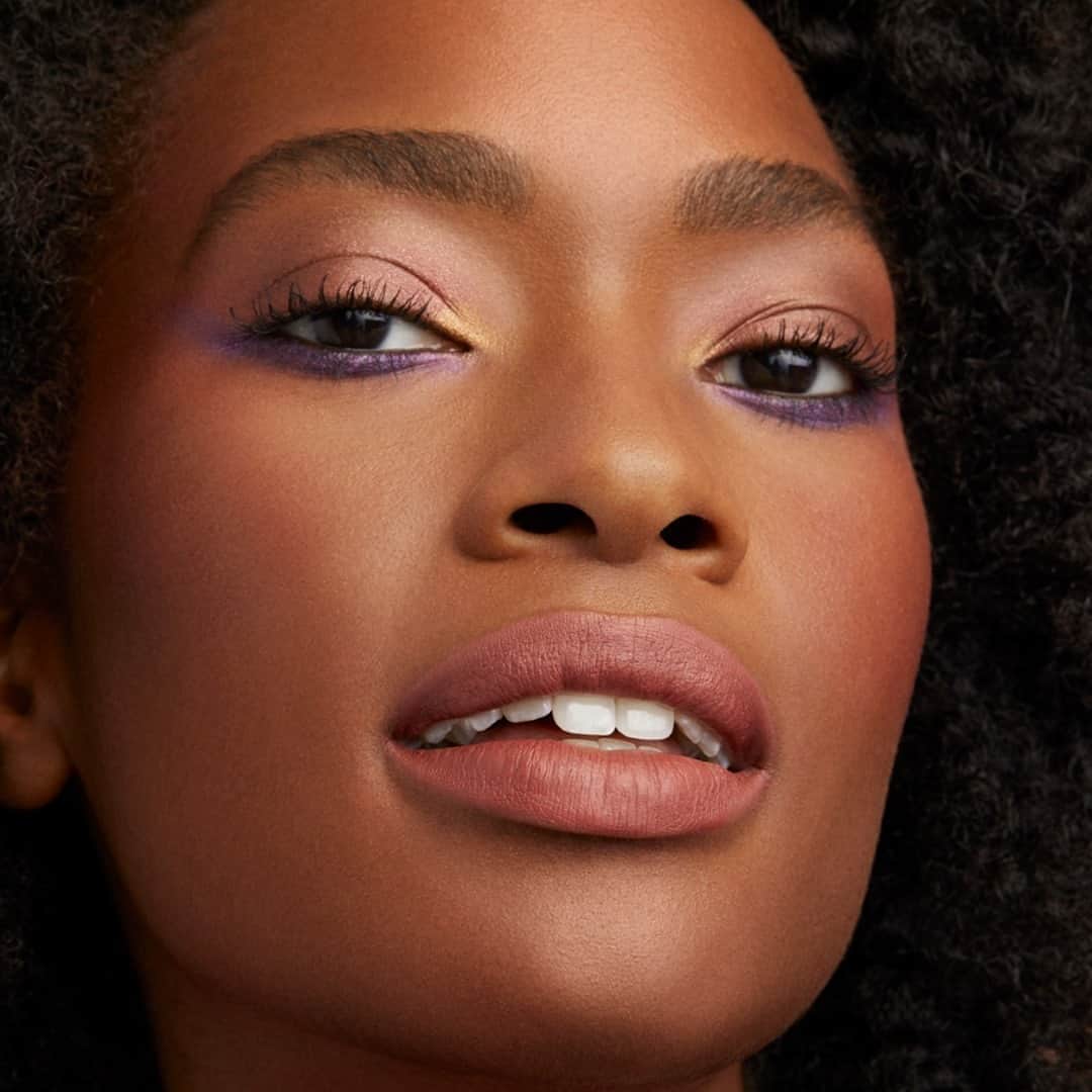 COVERGIRLさんのインスタグラム写真 - (COVERGIRLInstagram)「Add a little POP of color to your look with this colorful under-eye liner. 💜 💜#TruBlendMatteMade Foundation in 'D50-Deep Golden' 💜#TruBlendUndercover Concealer 'D-500-Deep Golden' 💜#TruBlendSoFlushed Blush in 'Hot & Frenzy' 💜#ExhibitionistUncensored Mascara 💜#EasyBreezyBrow Draw & Fill Brow Tool in '300 - Soft Brown' 💜#ExhibitionistLidPaint in 'Stargazer' #EasyBreezyBeautiful #COVERGIRLCrueltyFree #CrueltyFree」10月2日 22時00分 - covergirl