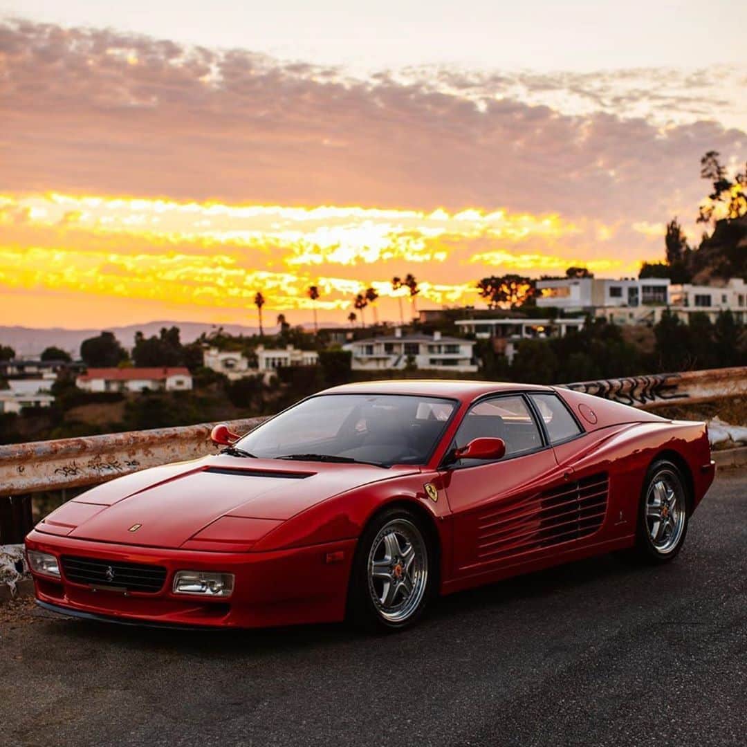 CarsWithoutLimitsさんのインスタグラム写真 - (CarsWithoutLimitsInstagram)「1993 Ferrari 512 TR for sale by @tedskilla 💃🏼  Photo @shotbykyle   For all inquiries please DM @tedskilla or @carswithoutlimits   #carswithoutlimits #ferrari #512」10月2日 21時52分 - carswithoutlimits