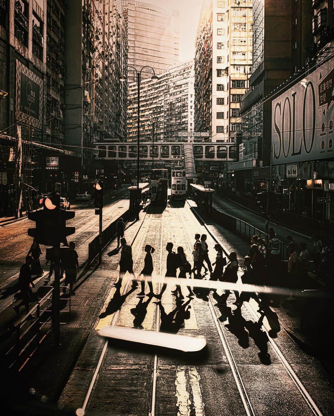 HAYAMI HANNAH ハナさん ど田舎のインスタグラム：「🇭🇰Sunlights and Shadows  From @hktramways window 🚃 Have a nice weekend ! Re-Edited   #hayamihannah  #Picsofhk #香港 #Sonyimagegallery  #discoverhongkong #instameethk⁠ #awesomehongkong  #hongkongphotography⁠ #unlimitedhongkong  #exploringhongkong⁠ #hongkongstreets  #hongkongnight  #hongkong  #hongkonglifestyle #Hongkonginsta  #hongkongstreetphotography⁠ #visualhongkong  #reframinghk  #travelphotography  #sonyimages #moodygrams⁠  #Adorama  #way2ill #yourshotphotographer  #localiiz  #HongKongGuide #TimeOutHK #capitalshooters  #Cityphoto_HongKong #Monstermoods」